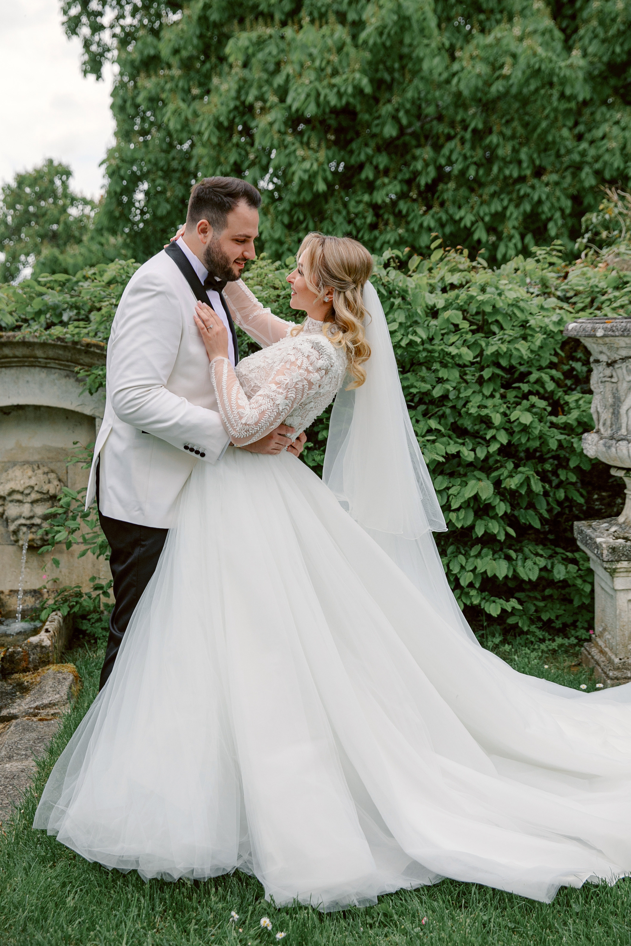 Chateau de Vallery France Cristian&Calina Wedding 2023. Iurkovski PHOTOGRAPHY in Europe. Luxury destination weddings and events