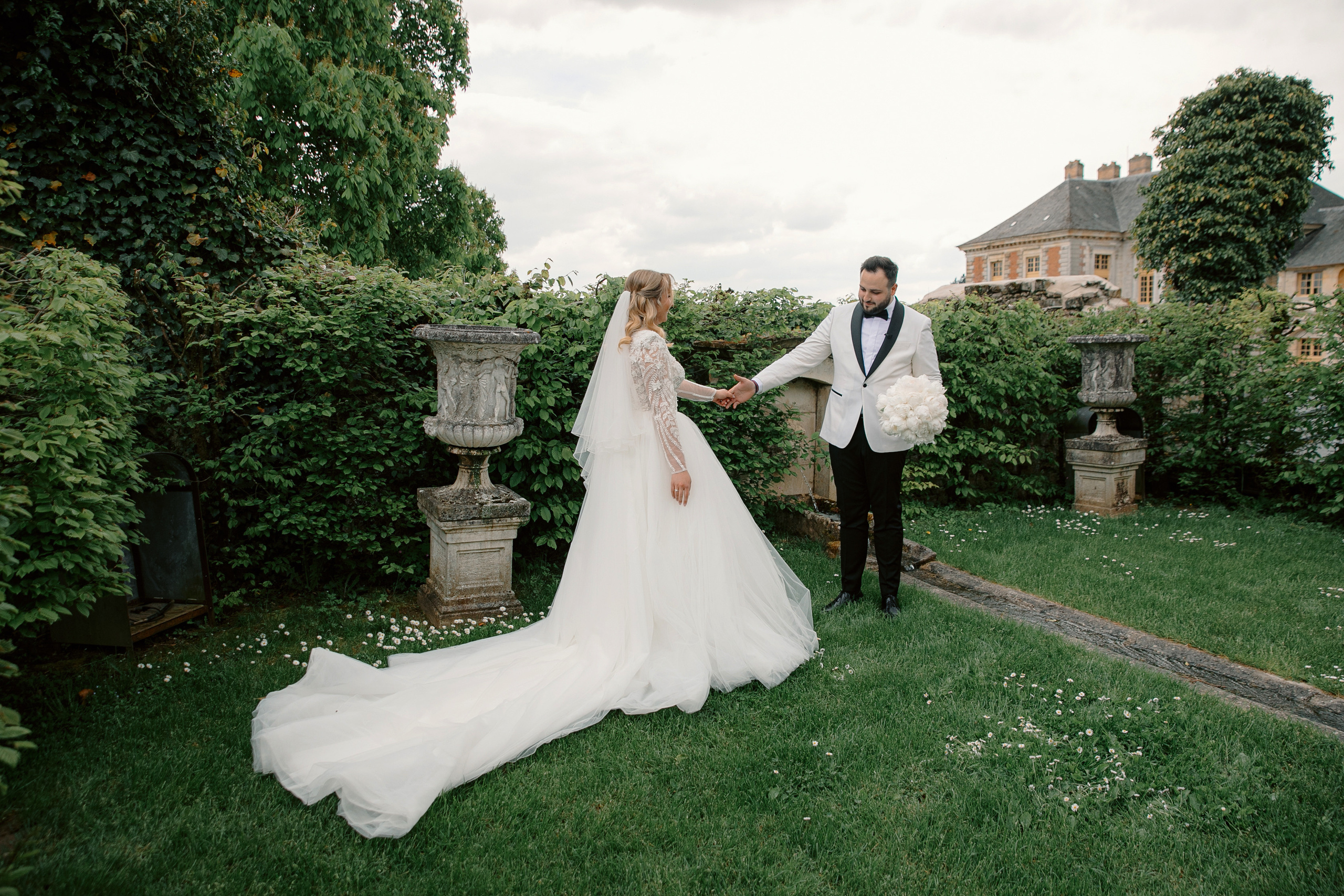 Chateau de Vallery France Cristian&Calina Wedding 2023. Iurkovski PHOTOGRAPHY in Europe. Luxury destination weddings and events