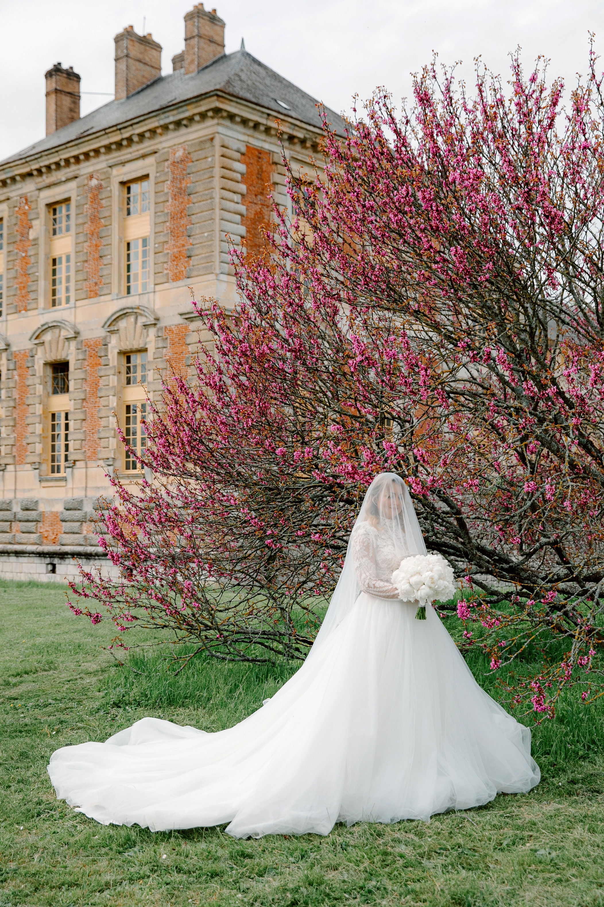 Chateau de Vallery France Cristian&Calina Wedding 2023. Iurkovski PHOTOGRAPHY in Europe. Luxury destination weddings and events