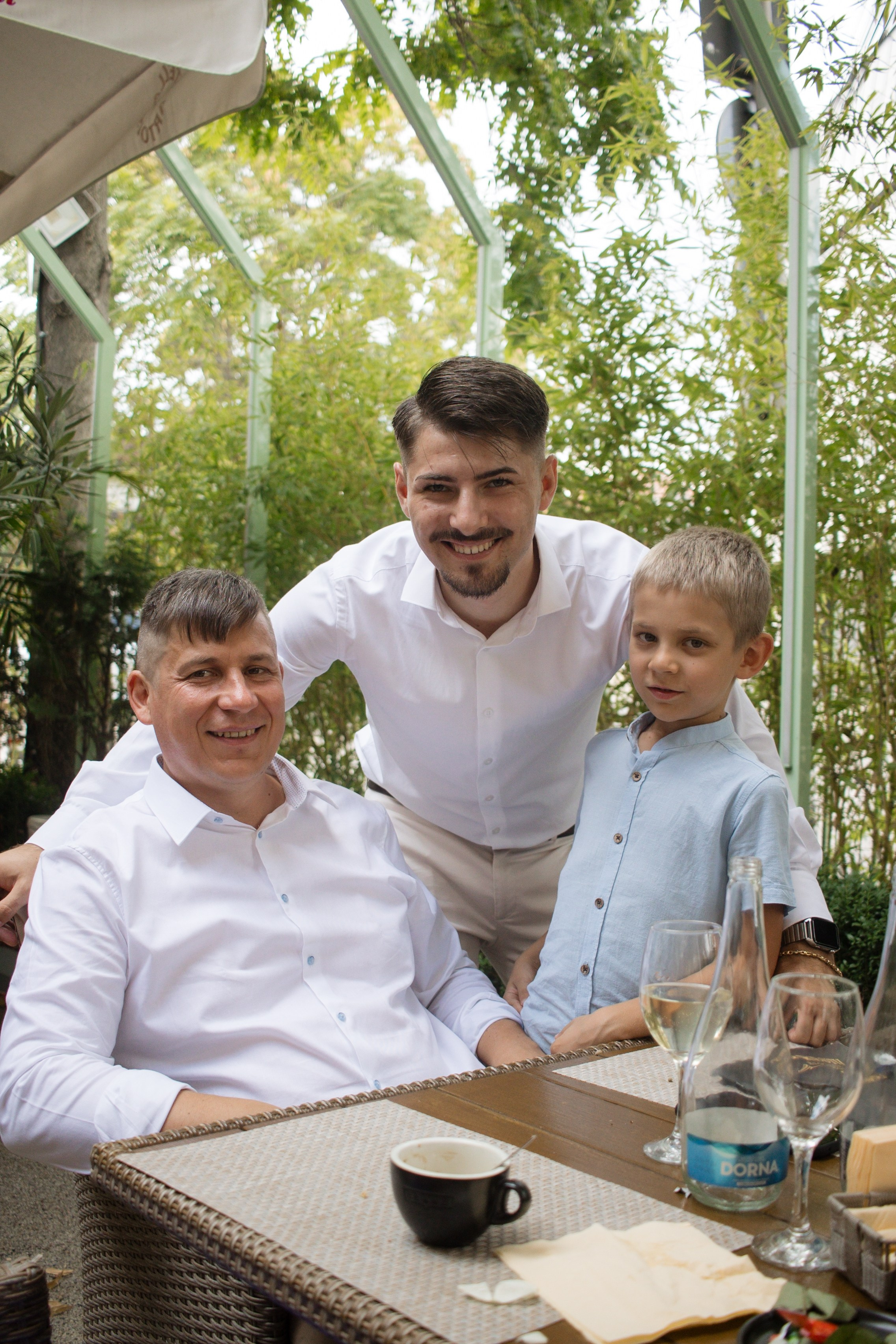 Ana & Mihai. Fotograf si videograf — evenimente si studio