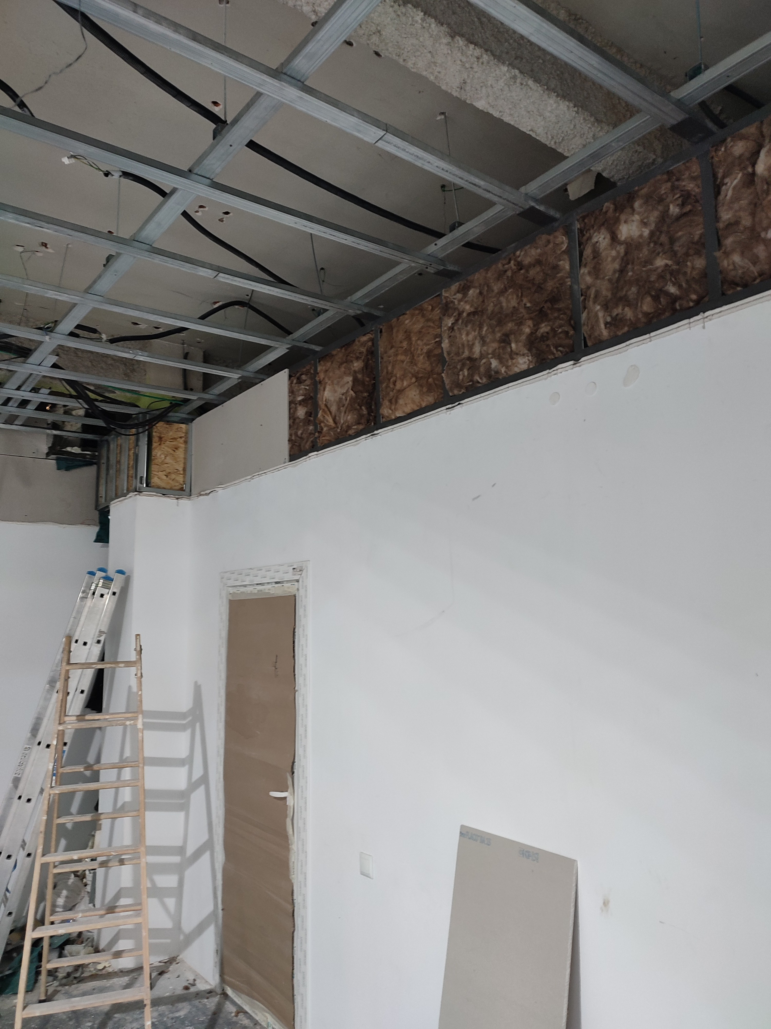 Proyectos. Reformas integrales de pisos, baños y cocinas con aislamiento acústico en Barcelona | B22 Reforma