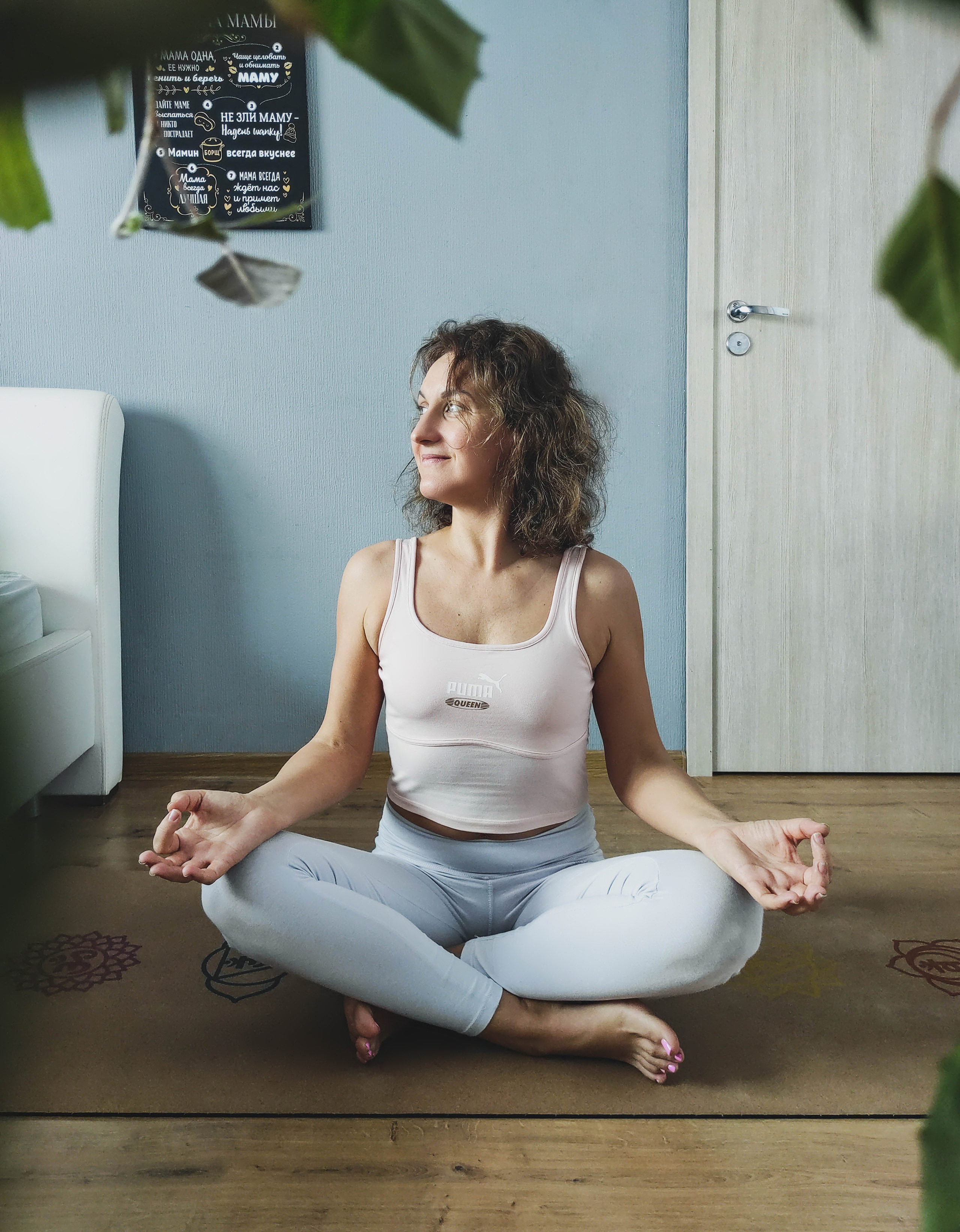 ONLINE Fotoshooting Taisia in Saints-Peterburg. Nina Janeckova Photographer and Videographer in Bodensee Ravensburg