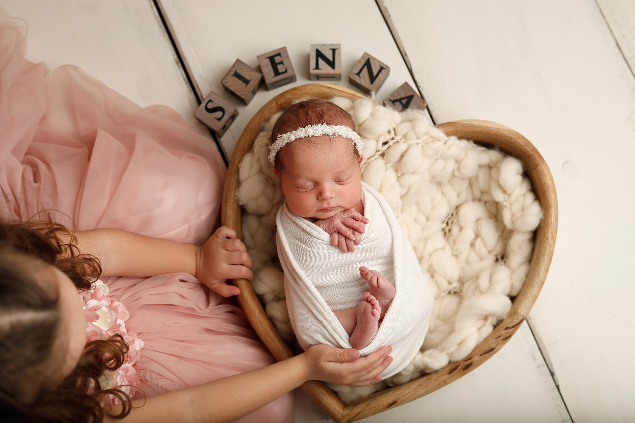 Babyfotograf Ulm, Babyfotograf Neu-Ulm, Babyfotograf Münsingen, Babyfotograf Metzingen, Babyfotograf Göppingen, Babyfotograf Tübingen, Babyfotograf Memmingen, Babyfotograf Reutlingen, Babyfotograf Stuttgart, Babyfotograf Günzburg, Babyfotograf Biberach an der Riss, Babyfotograf Alb-Donau-Kreis, Babyfotograf Bad Saulgau, Babyfotograf Bad Waldsee, Babyfotograf Ehingen, neugeborenenfotografie Ulm, neugeborenenfotografie Neu-Ulm, neugeborenenfotografie Stuttgart, neugeborenenfotografie Metzingen, neugeborenenfotografie Münsingen, neugeborenenfotografie Bad Saulgau, neugeborenenfotografie Bad Waldsee, neugeborenenfotografie Ehingen, neugeborenenfotografie Langenau, neugeborenenfotografie Ravensburg, neugeborenenfotografie Sigmaringen, Fograf Ulm, Fotograf Ehingen, Fotograf Bad Waldsee, Fotograf Friedrichshafen, Baby Ulm, Entbindung Ulm, babyfotograf Erbach, Babyfotograf Blabeuren, Babyfotograf Biberach, babyshooting ulm, babyshooting metzingen, babyshooting ehingen, Babybauchshooting, Schwangerschaftsshooting, Babybauchbilder, Babybauchfotografie Ulm, Matmaternity, studiophotography.studiophotoshoot