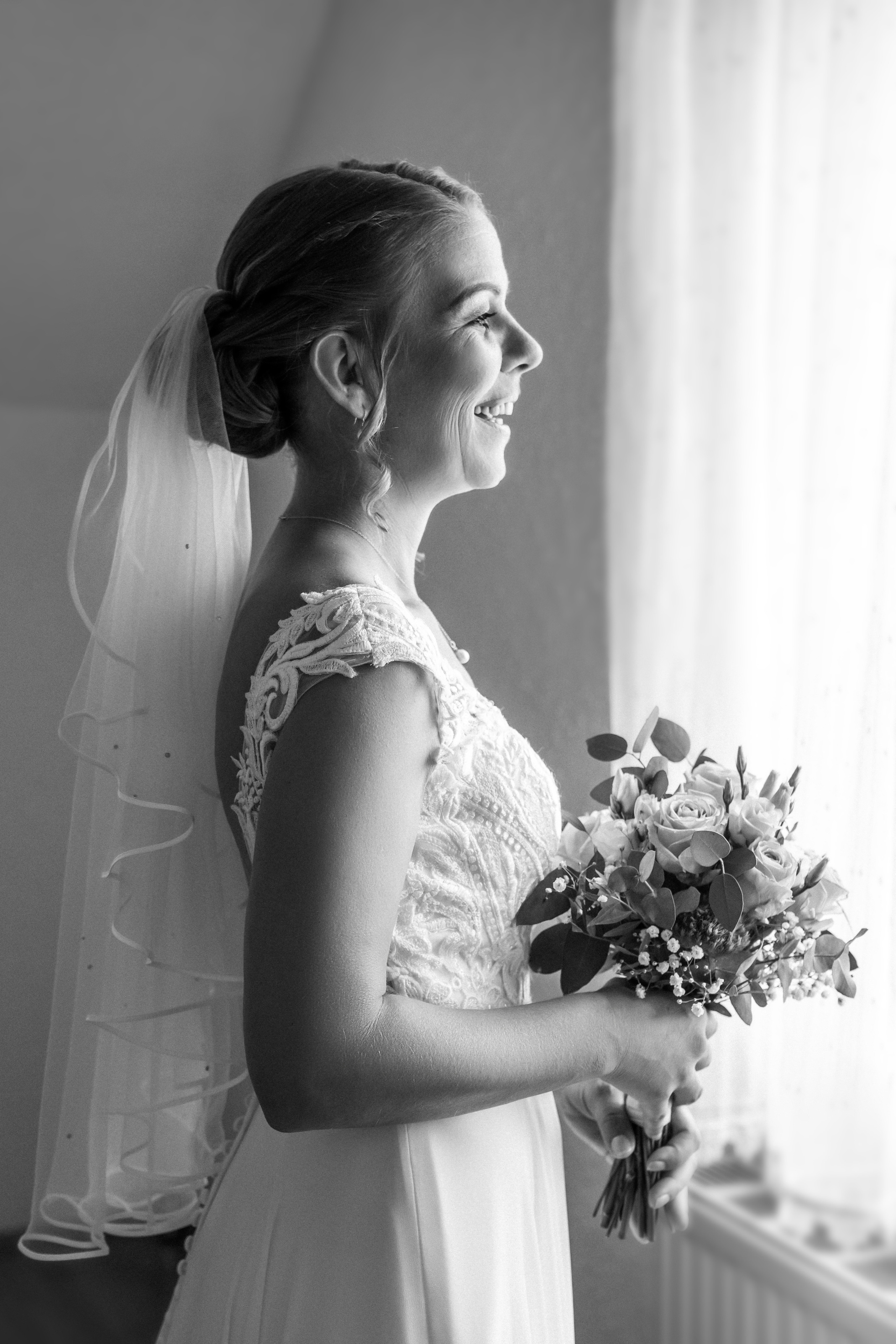 Tina und Dominik. Hallo, ich bin Nadya - Fotografin aus Linz, Oberösterreich