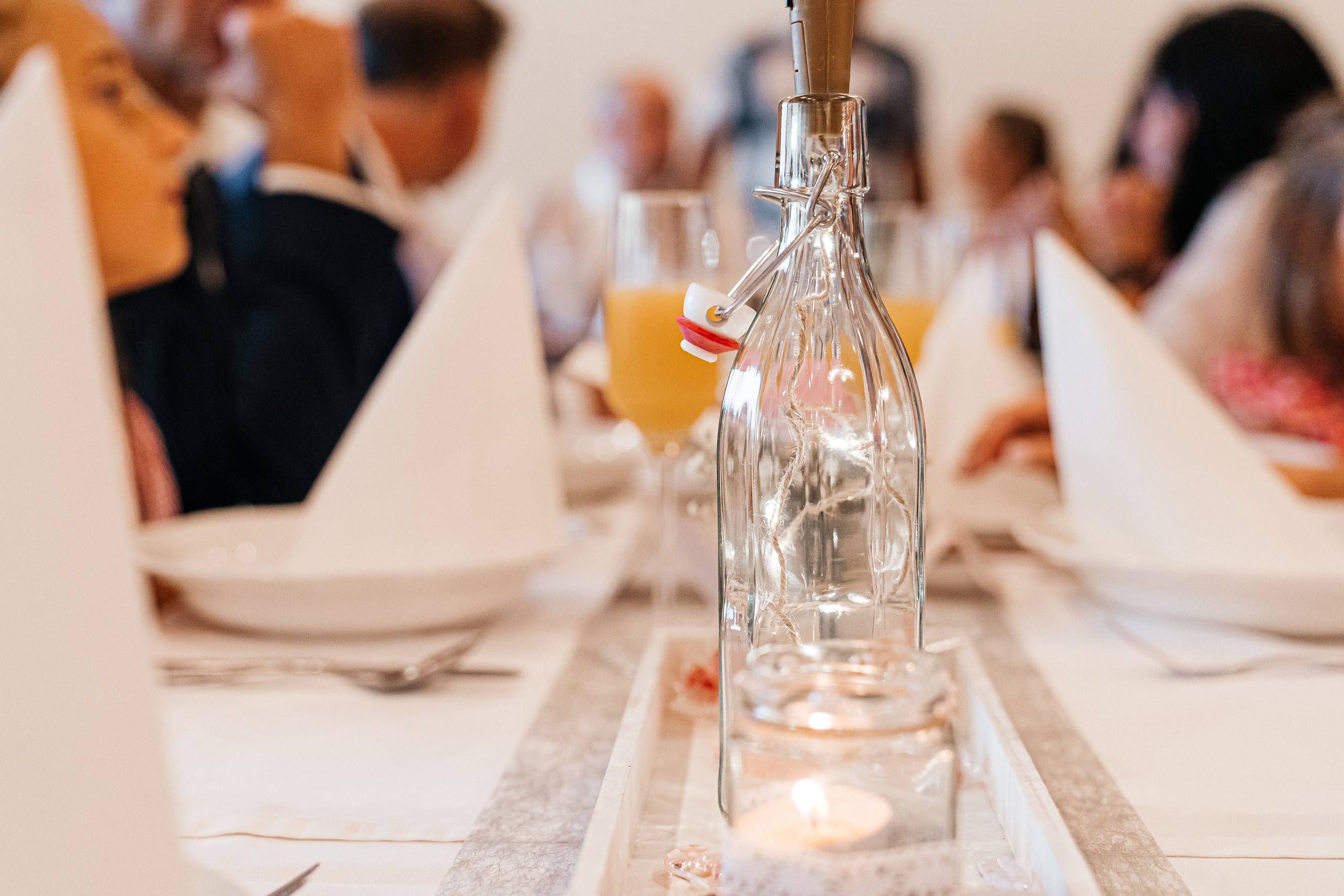 Tina und Dominik. Hallo, ich bin Nadya - Fotografin aus Linz, Oberösterreich