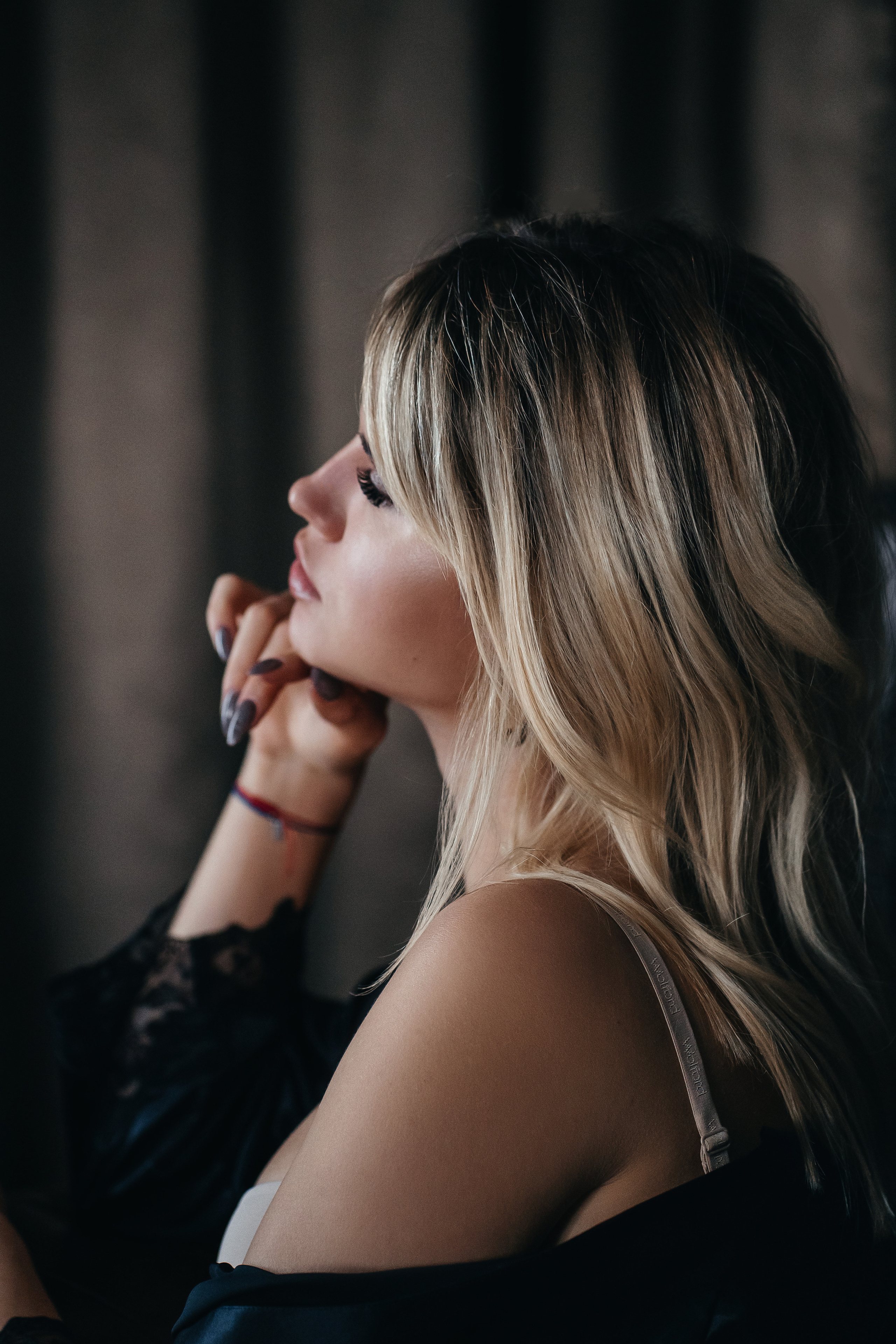 Frauen Porträt. Hallo, ich bin Nadya - Fotografin aus Linz, Oberösterreich