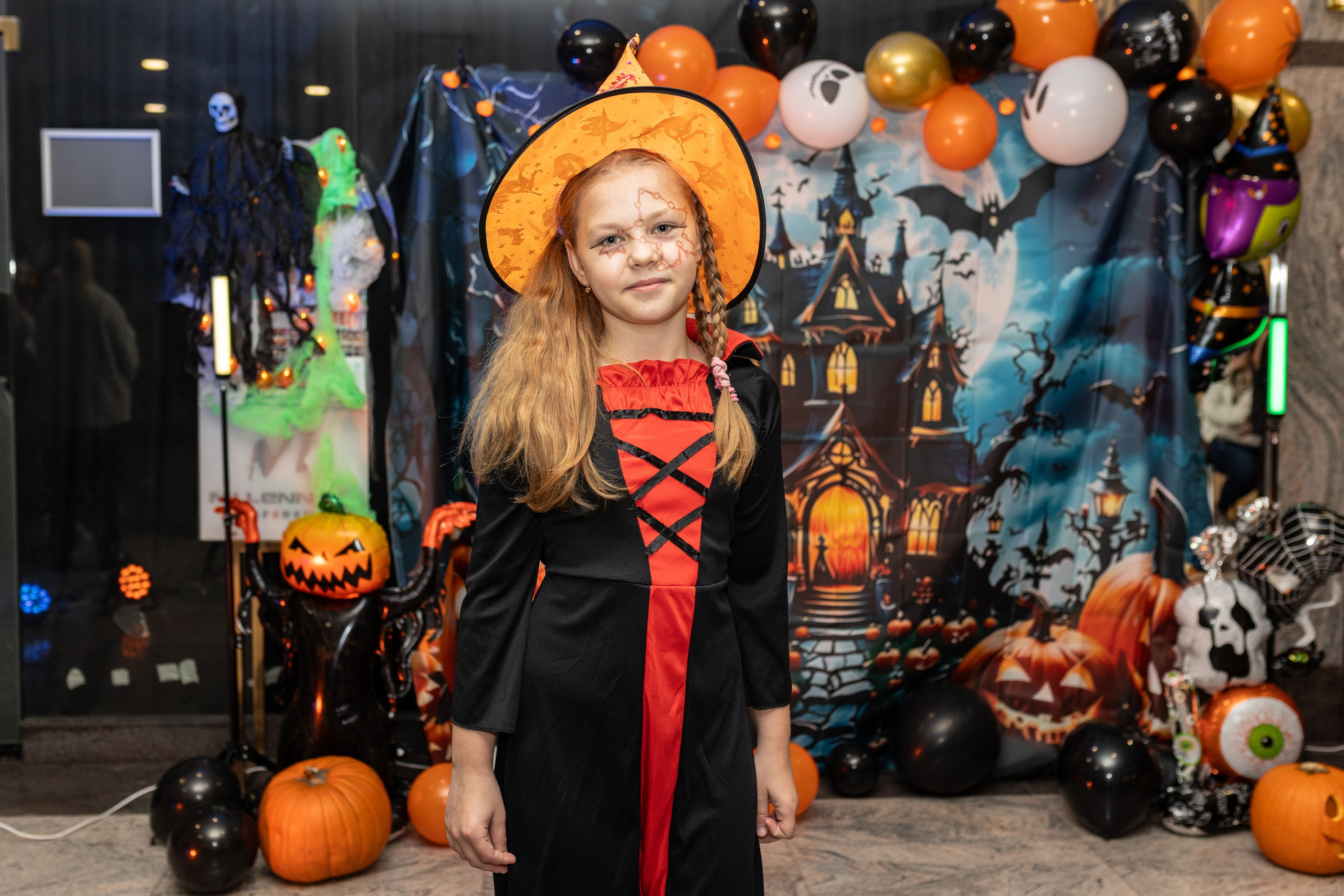 Leo dance studio Helloween 2025. Семейный и детский фотограф в Варшаве Мила Бобровская