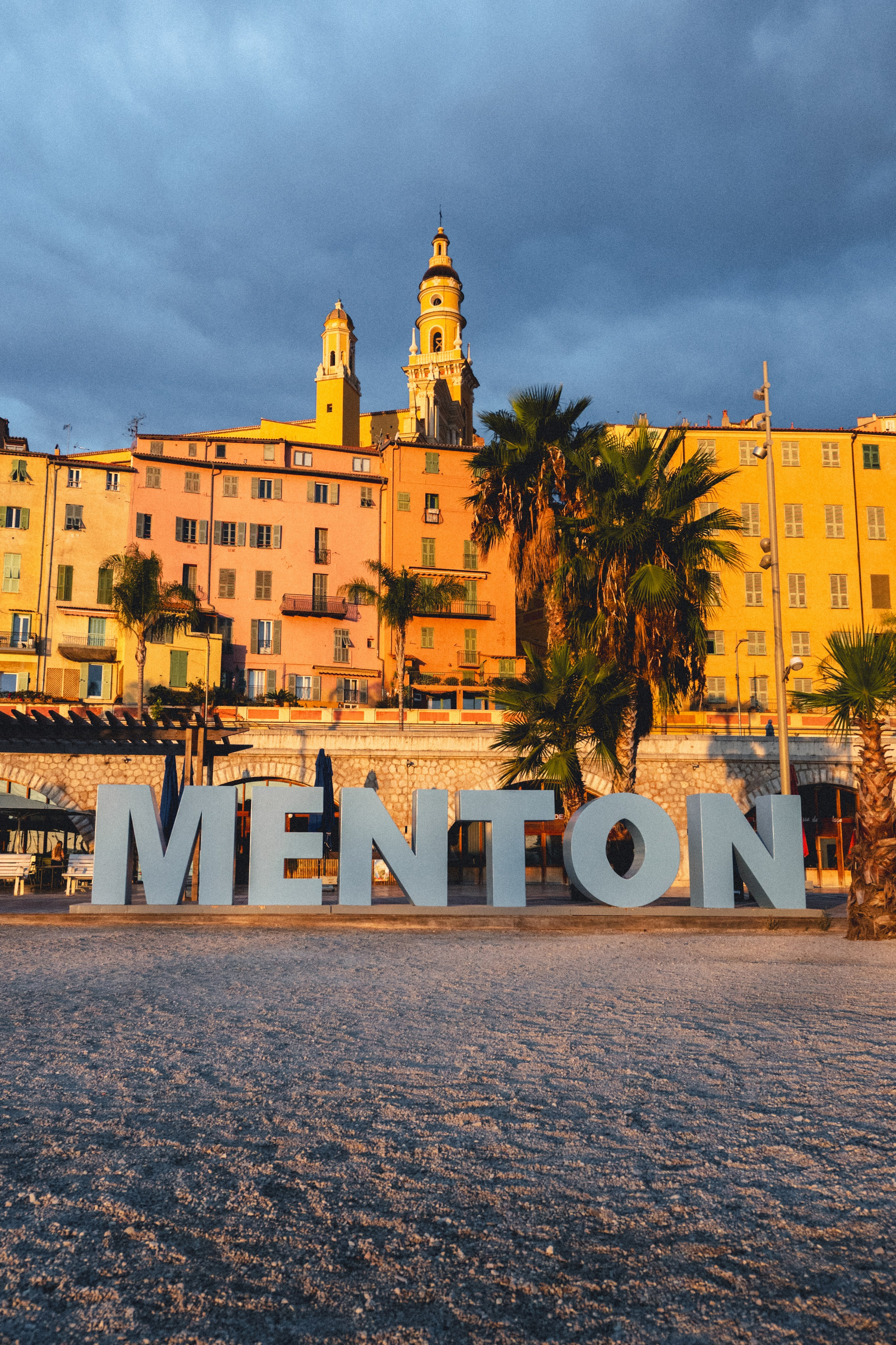 Lever de soleil à Menton. Семейный и детский фотограф на Лазурном Берегу