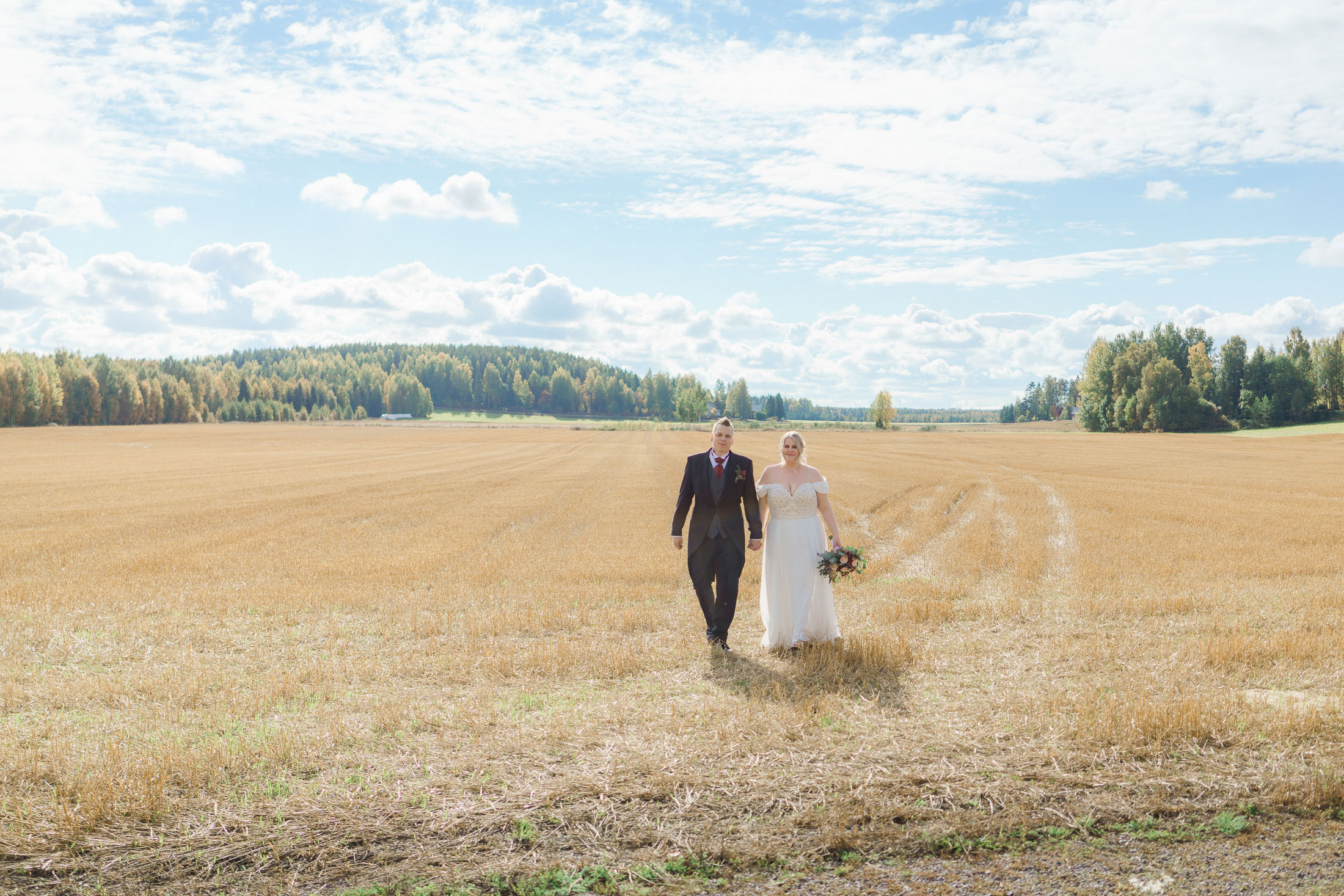 Sarah&Teemu, Hääkuvaus Kytäjän juhlatila, Hyvinkää
