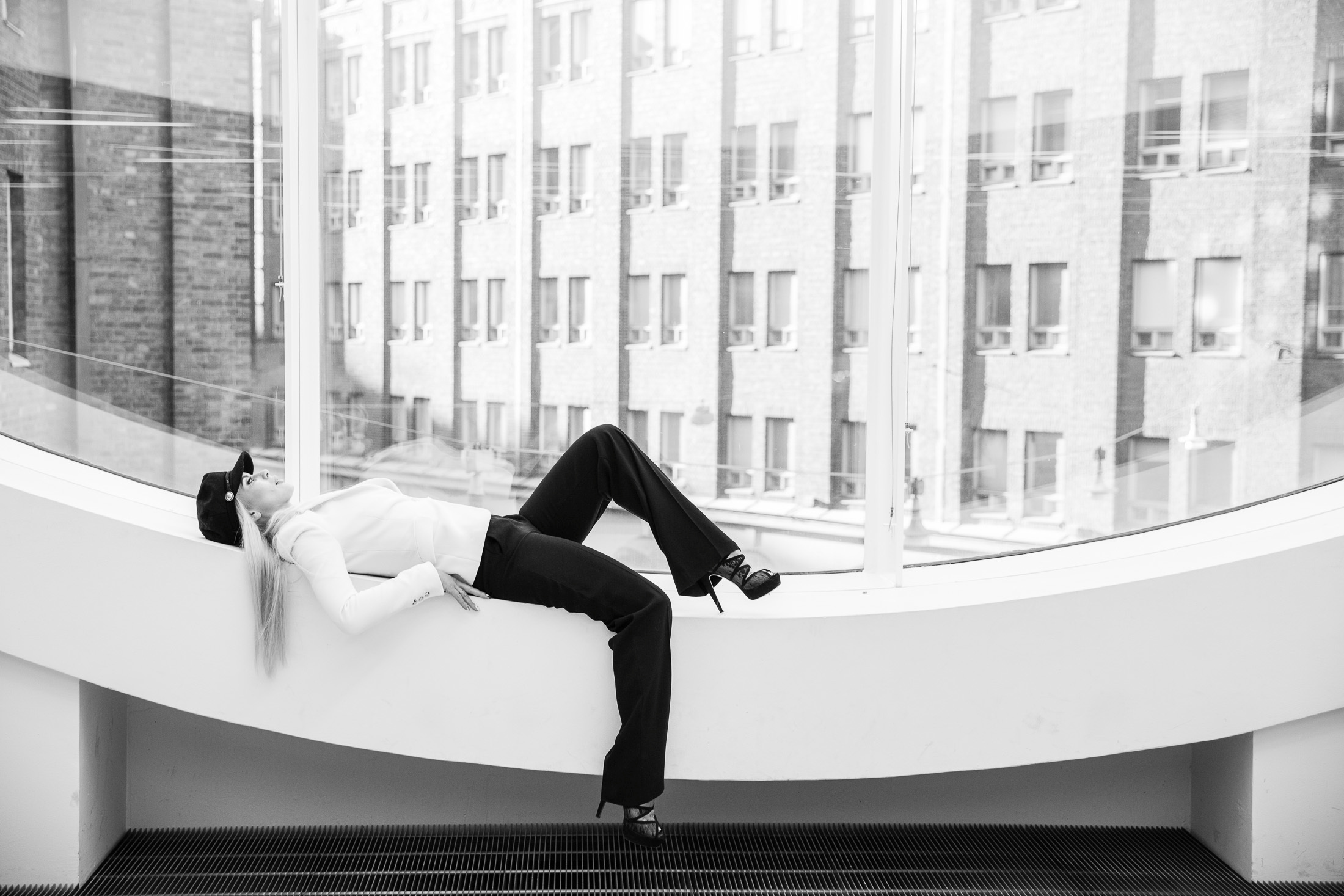 Muotokuvaus - Tallenna kauneutesi ja persoonallisuutesi ainutlaatuisiin tyylikkäisiin kuviin. Muotokuvaus, mallikansio, mallikuvaus