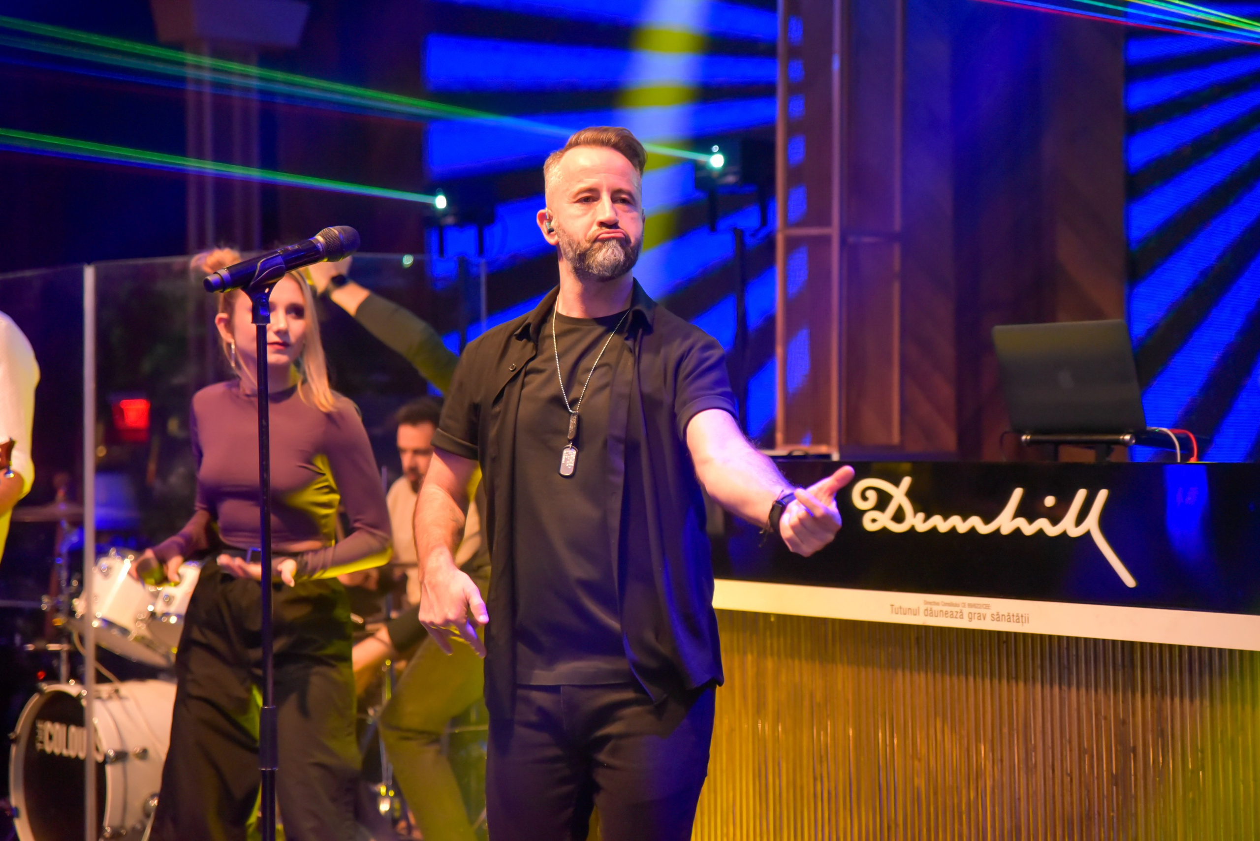 Corporate photographer, business photo session, corporate photographer price, Professional Services for Business Events, Business portraits, photos for events organized by companies, product photography, Bucharest business photos, Bucharest professional photos, Professional portrait photos