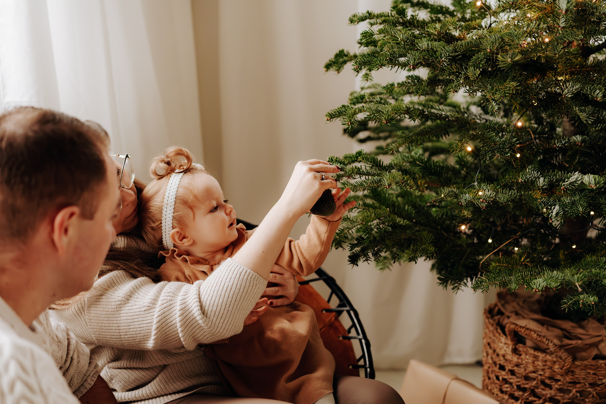 Minimalistyczne sesje świąteczne. Fotograf ślubny & lifestyle Gdańsk, Karolina Baczewska