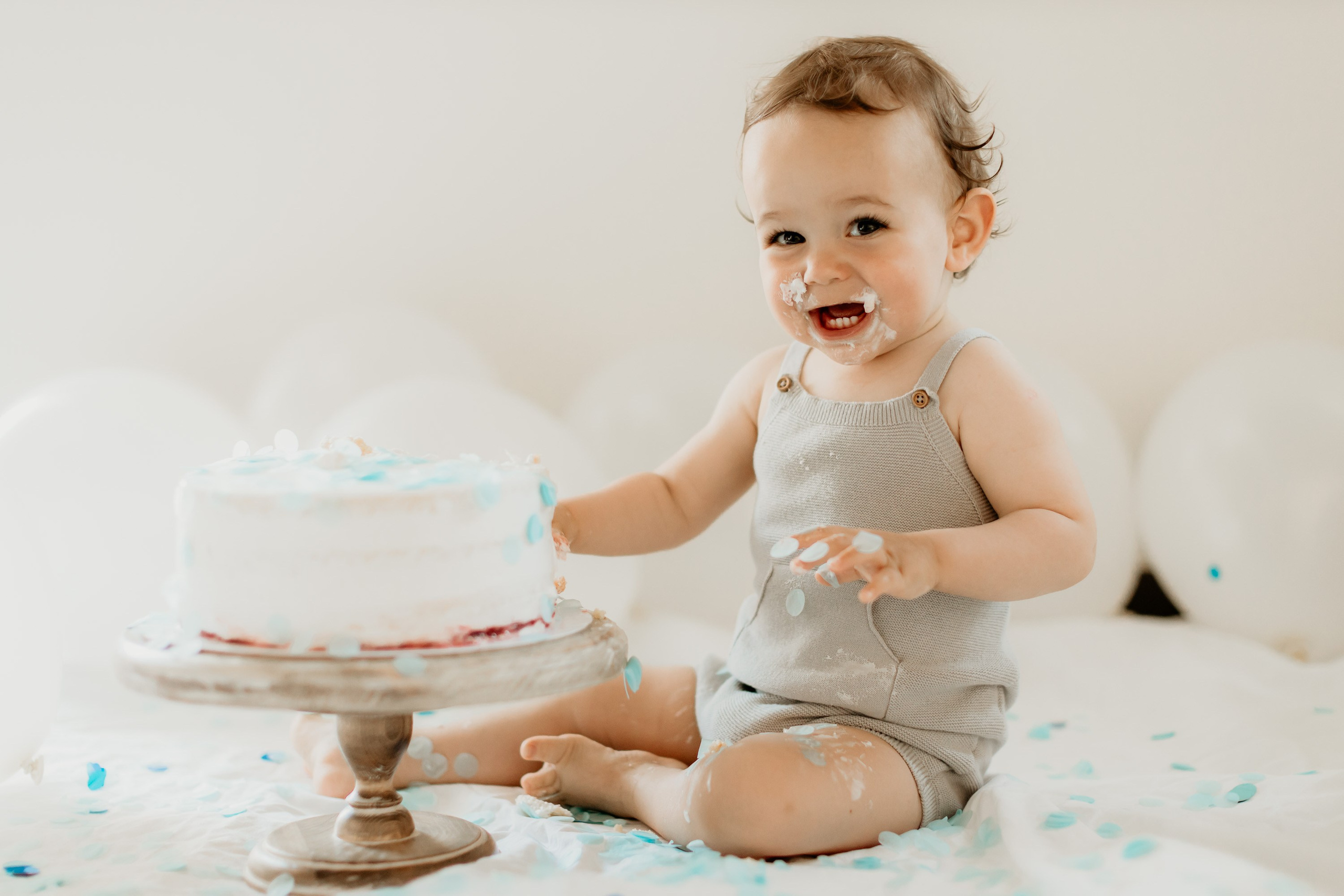 Cake Smash Session. Family and children photographer in Belgrade Milja Ciric