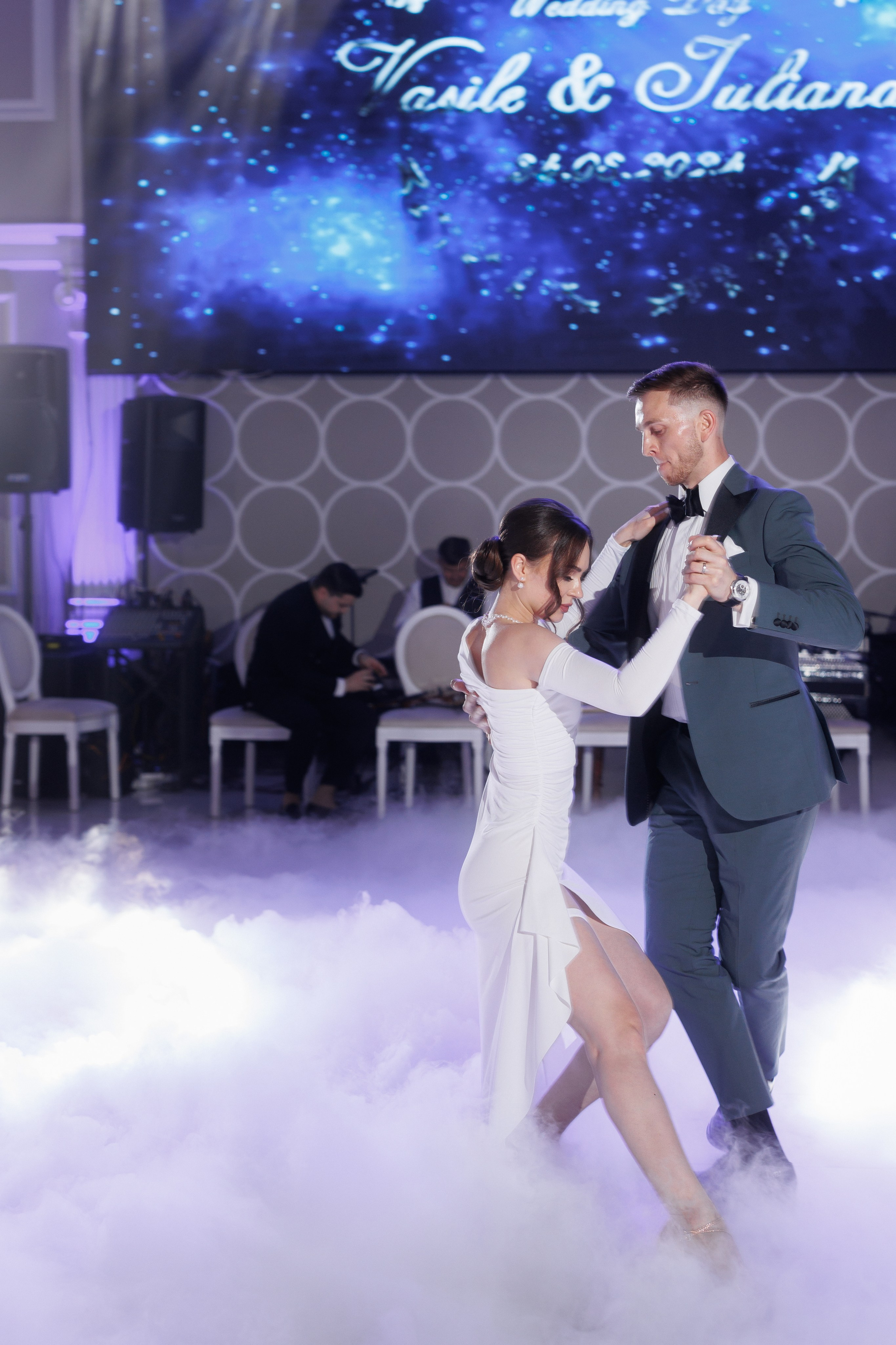 Vasile & Iuliana. Fotograf de nuntă și de familie — Dinu Bargan