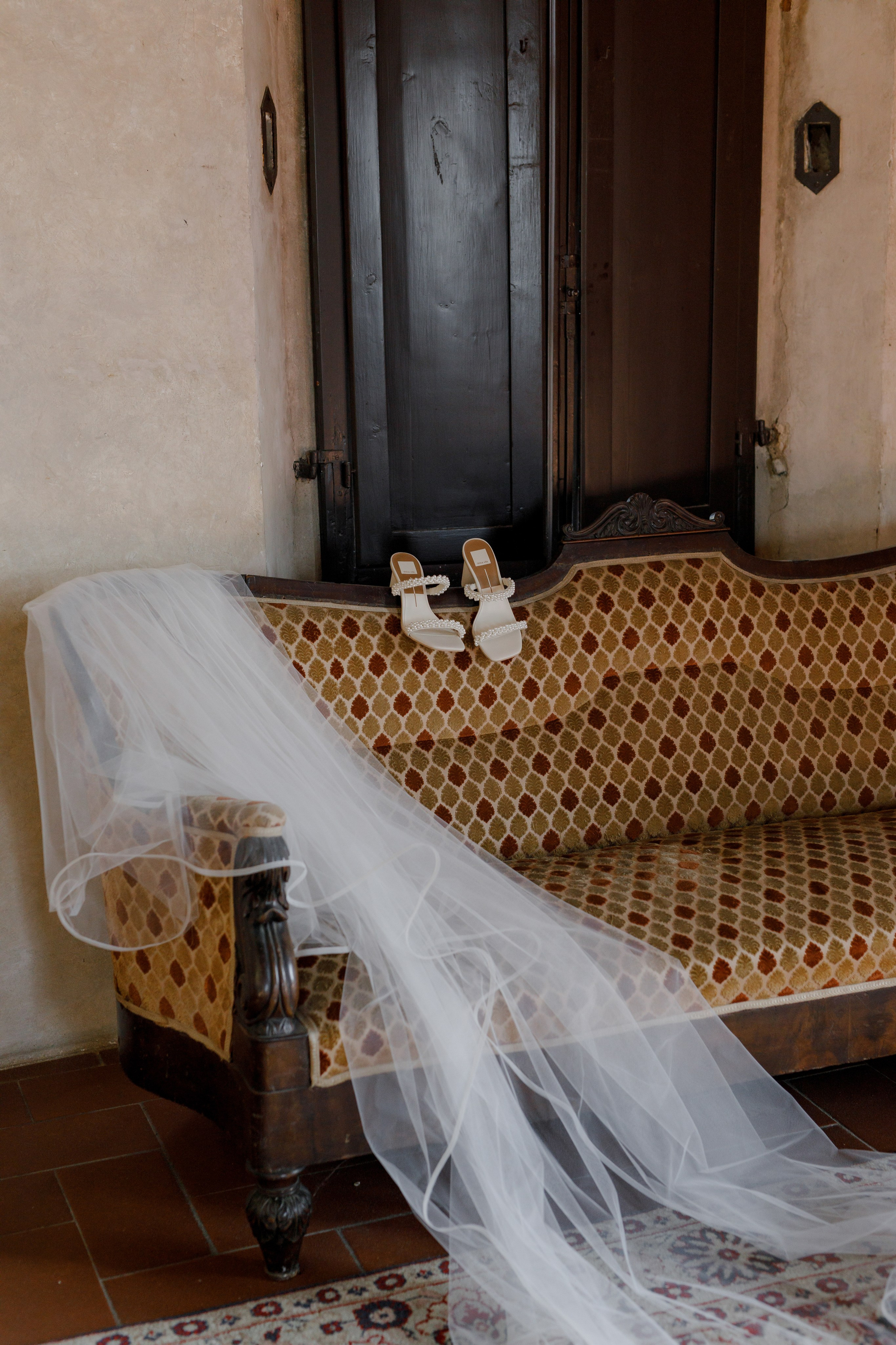 Dom&Ally. Wedding photographer Italy