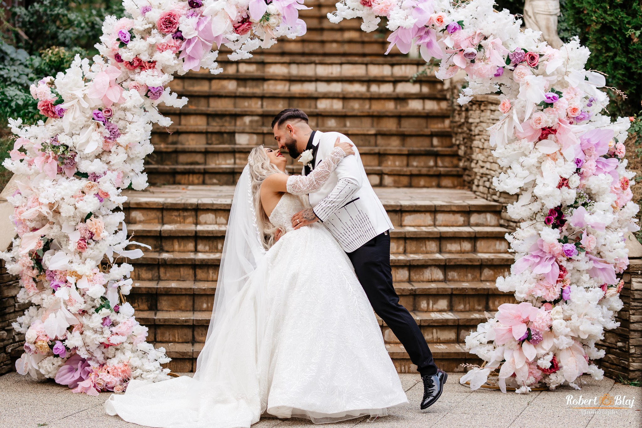 Roxana & Bogdan. Robert Blaj - Fotograf Nuntă Iași