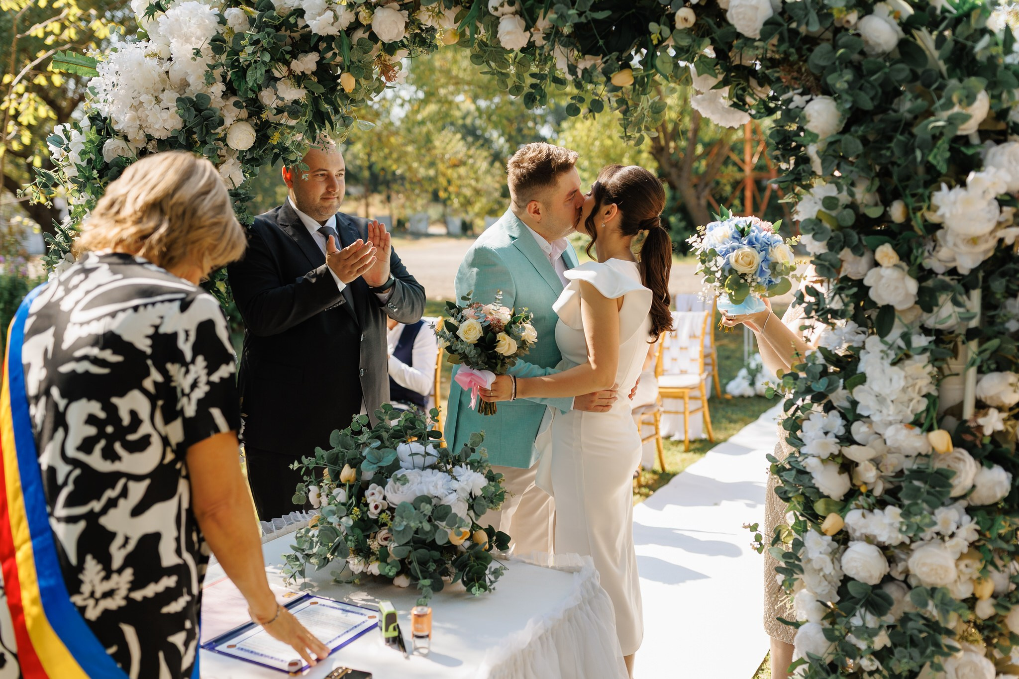 Cununie civila Oana + Madalin. Fotograf nunta Bucuresti - Manu Ivanciu