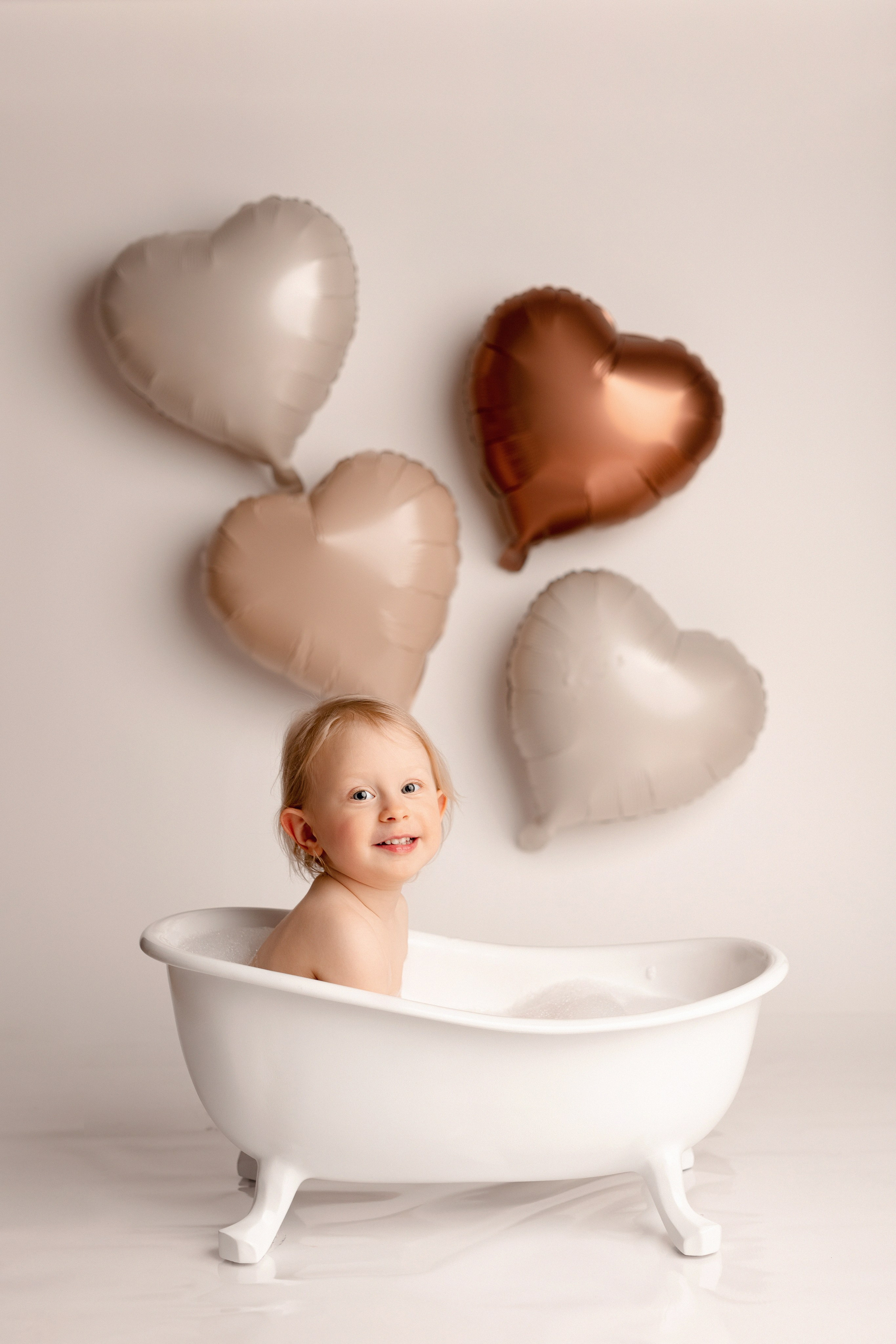 Cakesmash. NEUGEBORENEN und BABY Fotografin in WIEN und Umgebung