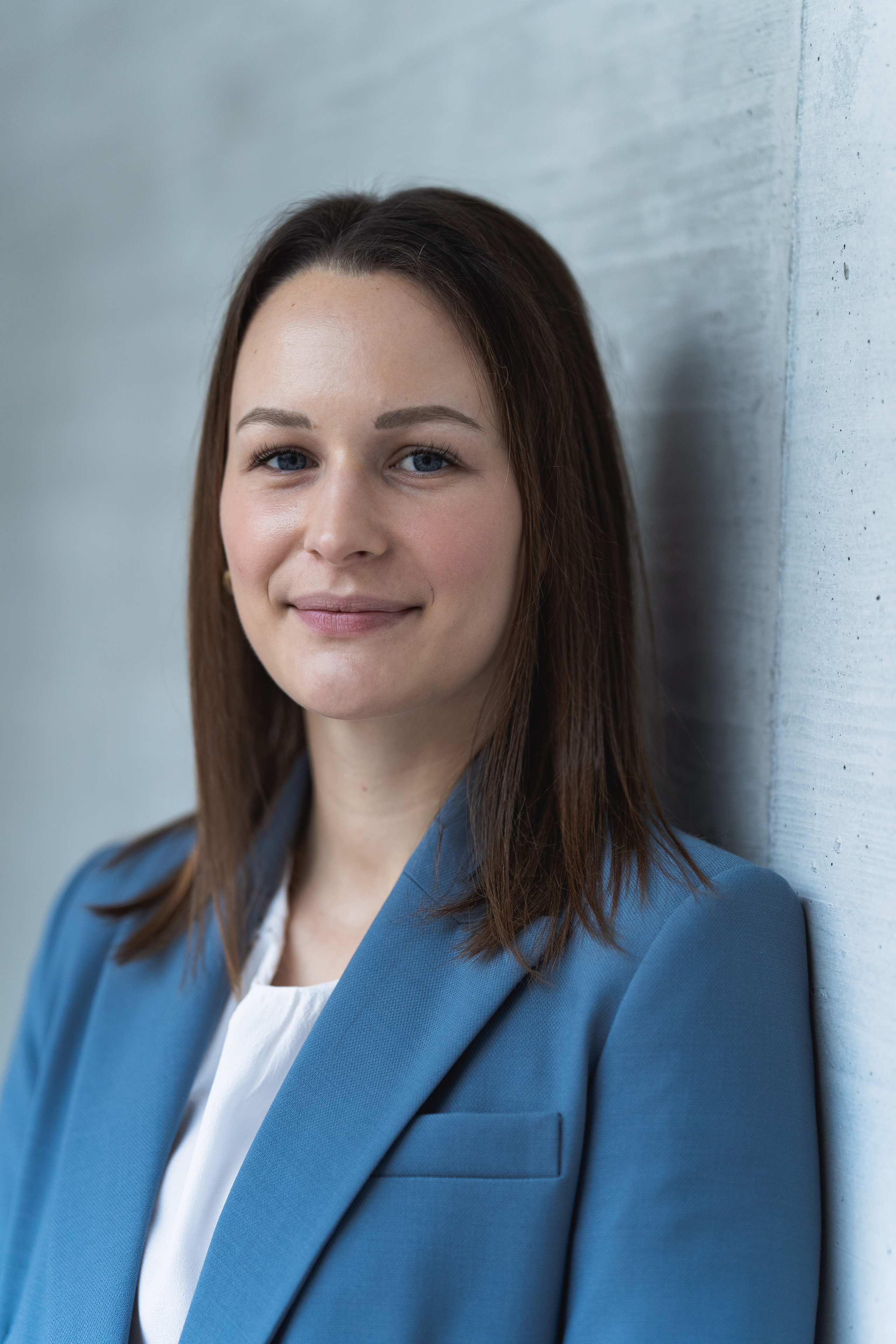 Business portrait. Julia Pelikánová | Portrait and content photographer in Prague