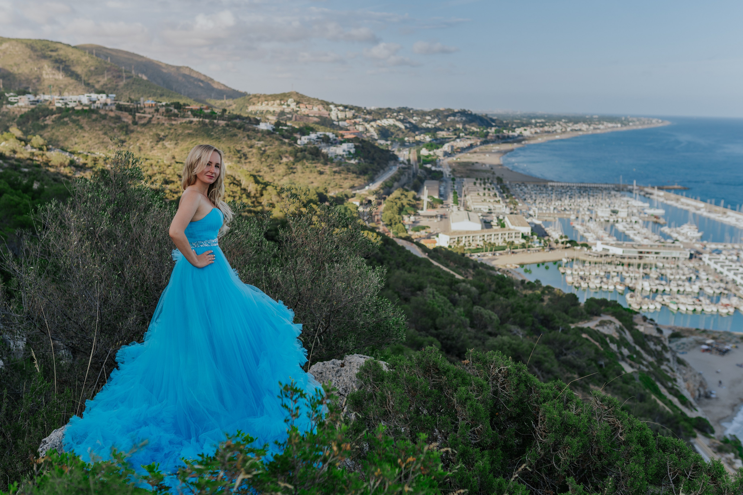 Barcelona Wow Dress Rental Luxury Photoshoot. DiaFoto — Wow Photographer in Barcelona | Premium Barcelona Photoshoot Experience