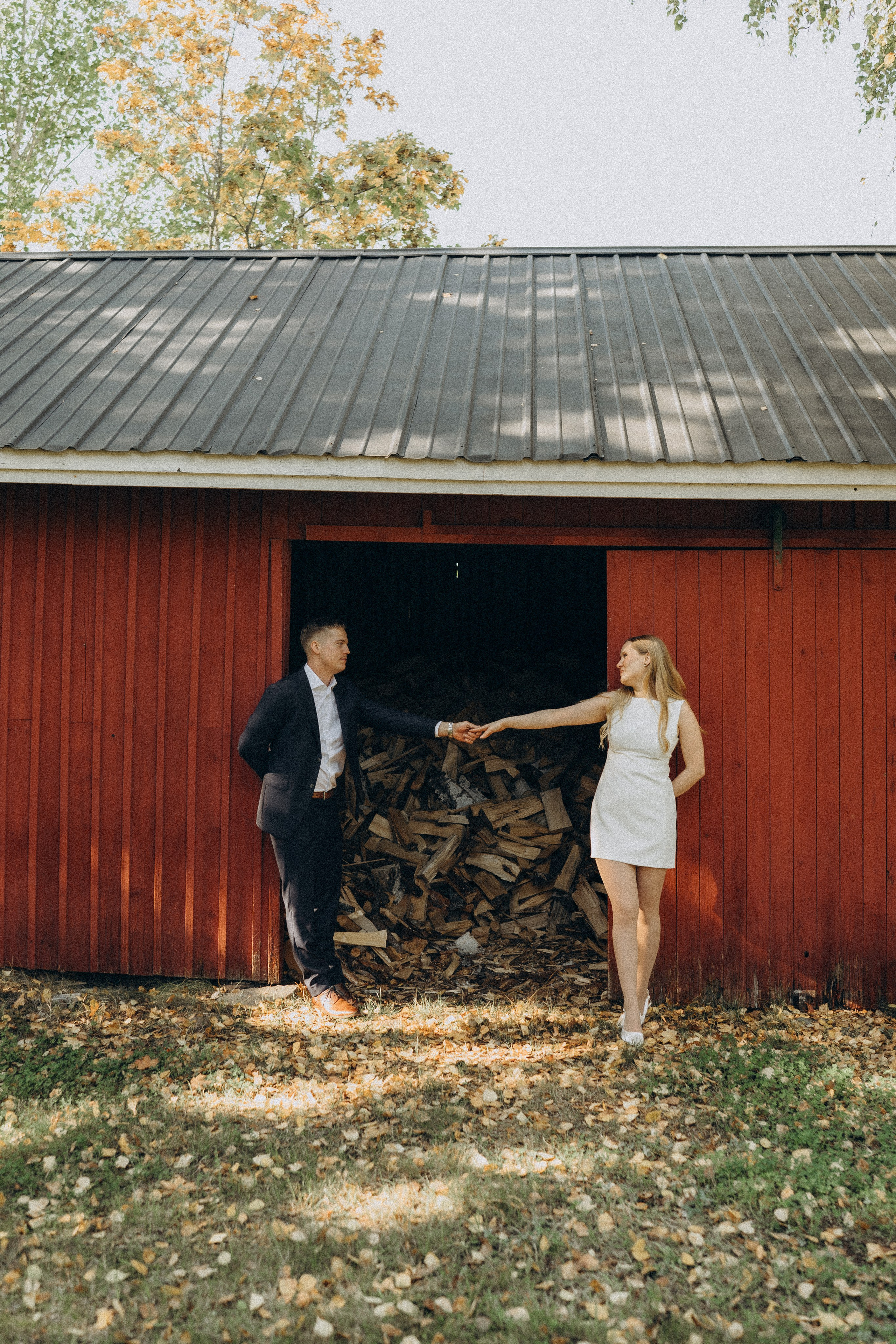 Wedding photo session in Pornainen. Wedding and portrait photographer in Helsinki Vickan O