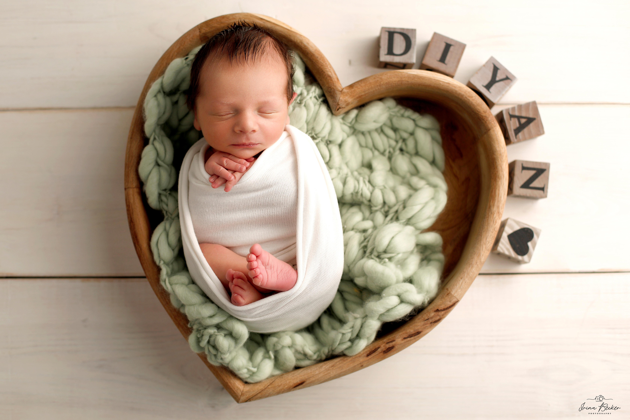 Babyfotograf Ulm, Babyfotograf Neu-Ulm, Babyfotograf Münsingen, Babyfotograf Metzingen, Babyfotograf Göppingen, Babyfotograf Tübingen, Babyfotograf Memmingen, Babyfotograf Reutlingen, Babyfotograf Stuttgart, Babyfotograf Günzburg, Babyfotograf Biberach an der Riss, Babyfotograf Alb-Donau-Kreis, Babyfotograf Bad Saulgau, Babyfotograf Bad Waldsee, Babyfotograf Ehingen, neugeborenenfotografie Ulm, neugeborenenfotografie Neu-Ulm, neugeborenenfotografie Stuttgart, neugeborenenfotografie Metzingen, neugeborenenfotografie Münsingen, neugeborenenfotografie Bad Saulgau, neugeborenenfotografie Bad Waldsee, neugeborenenfotografie Ehingen, neugeborenenfotografie Langenau, neugeborenenfotografie Ravensburg, neugeborenenfotografie Sigmaringen, Fograf Ulm, Fotograf Ehingen, Fotograf Bad Waldsee