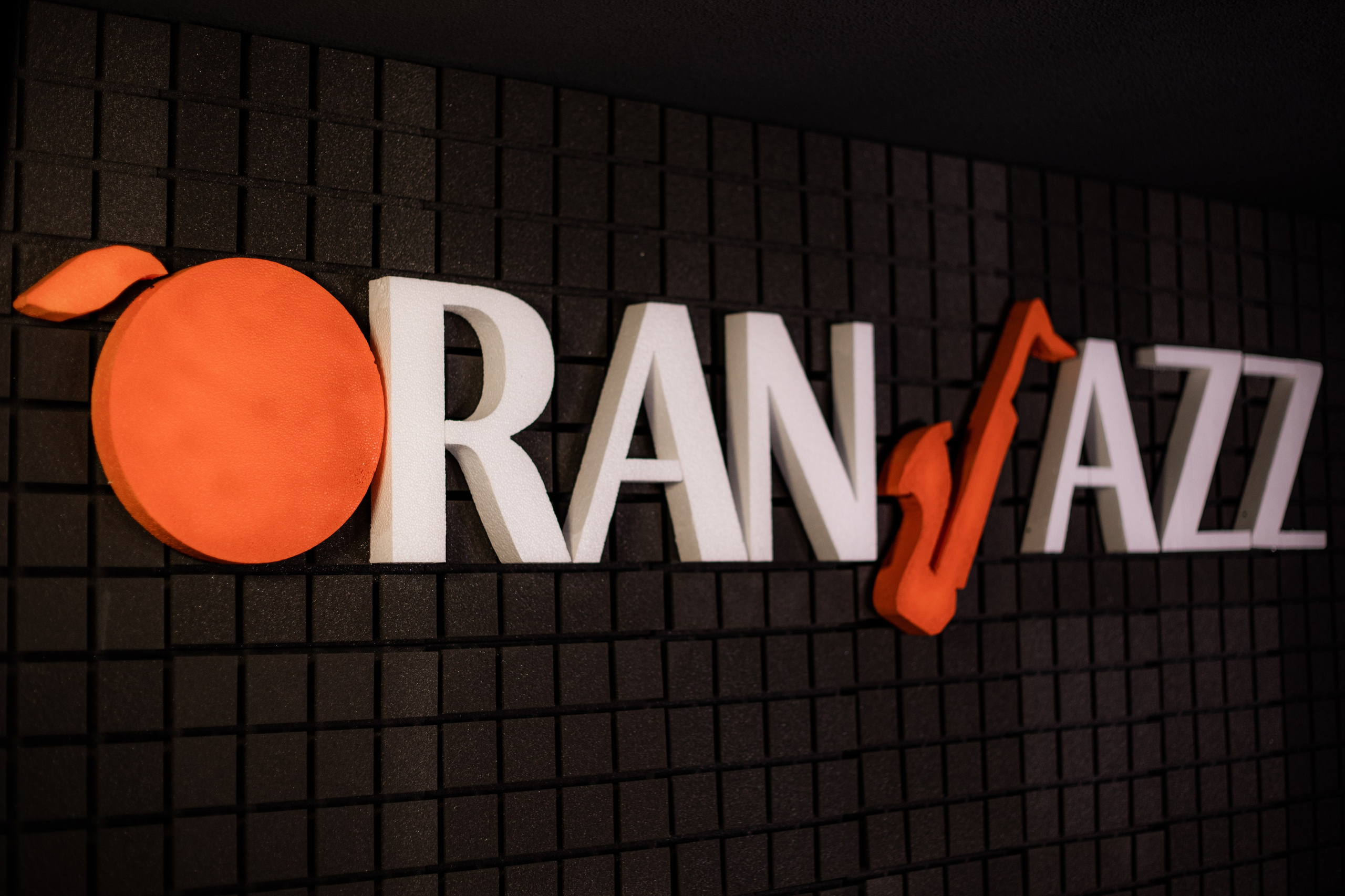 Открытие нового дома OranJazz в Аликанте. Вечеринка «для своих». Volver a oranjazz.com