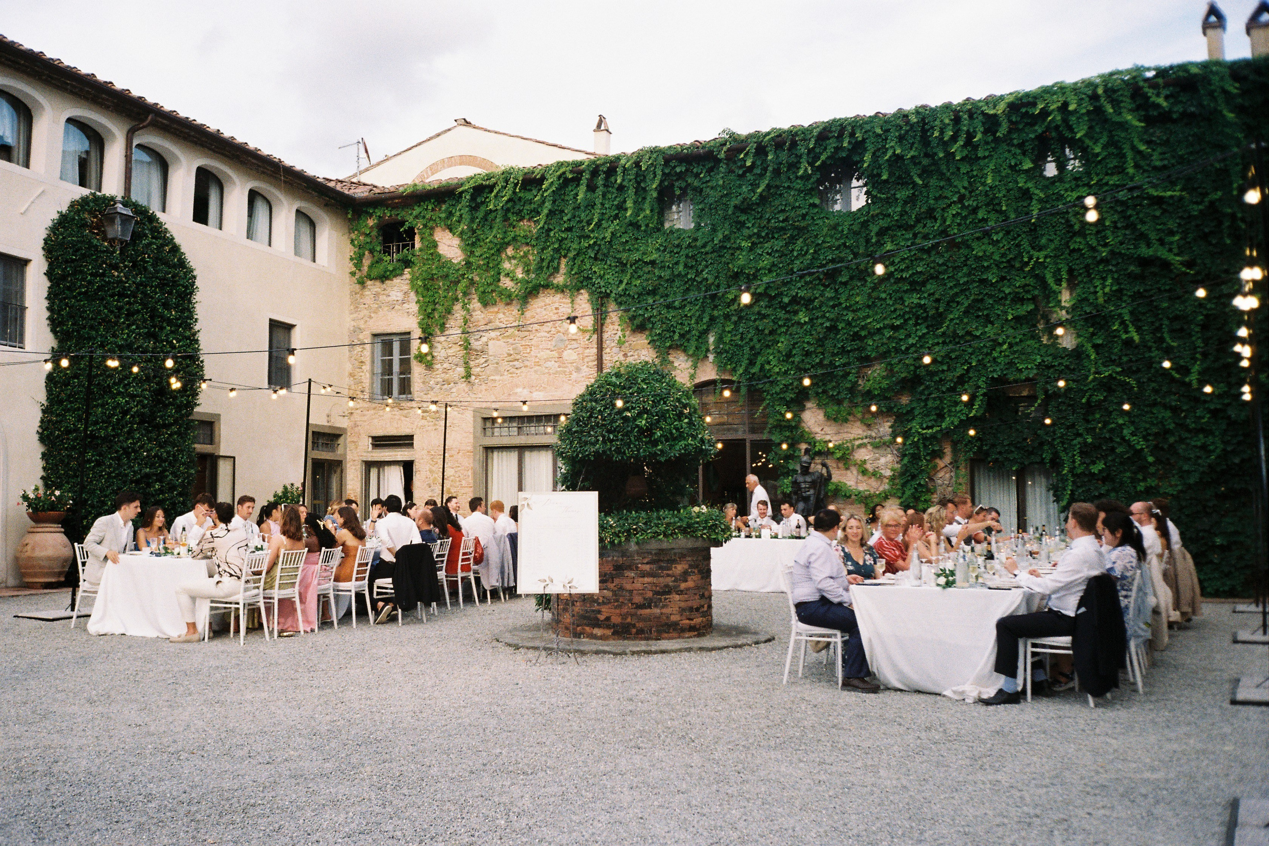 Diana & Thomas. Villa Scorzi, Tuscany. Digital + Film 35mm. Фотограф в Милане Анна Линник