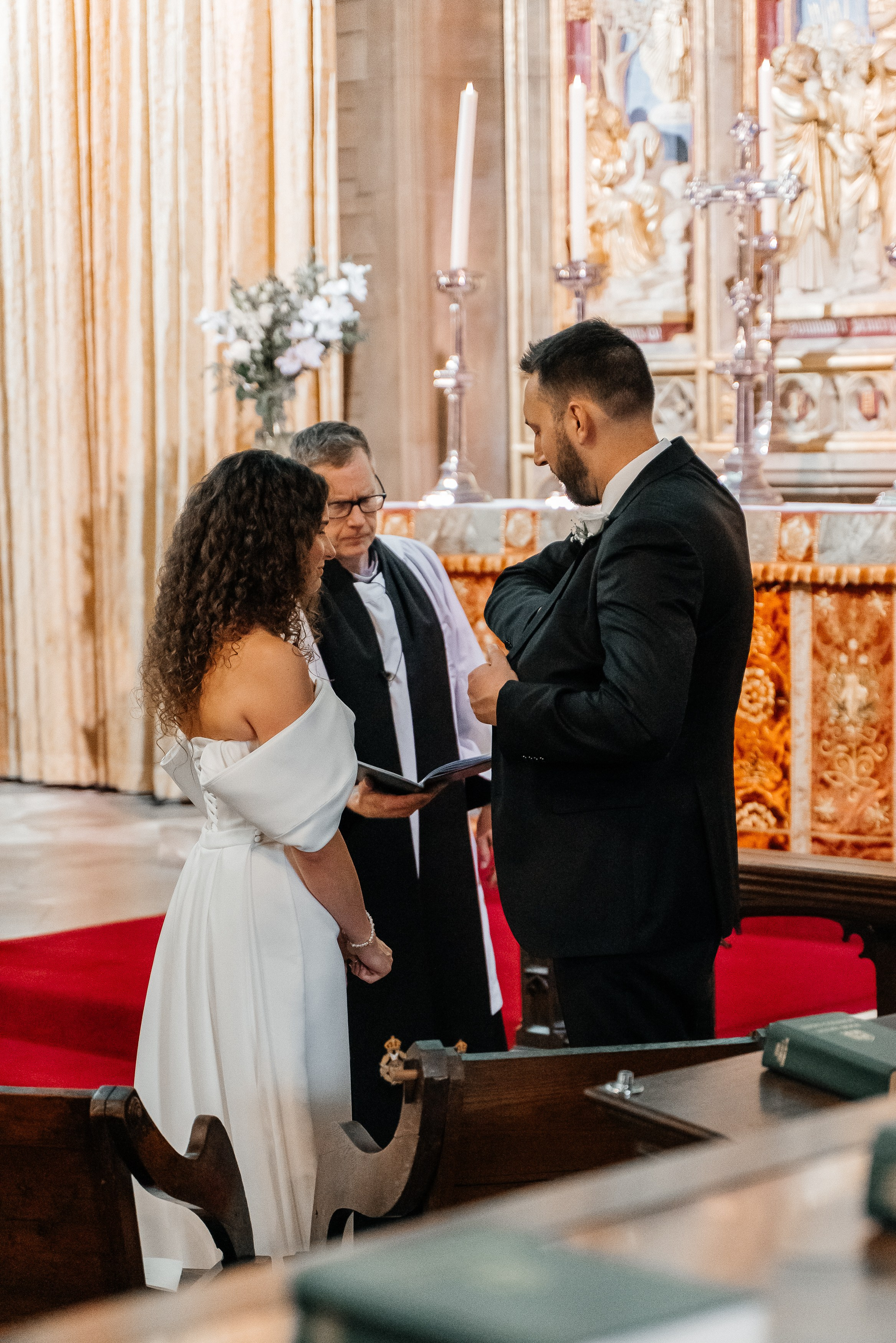Wedding ceremony at The Lower chapel in Eton, Wedding in Eton, wedding photographer in Eton, wedding photographer in Eton