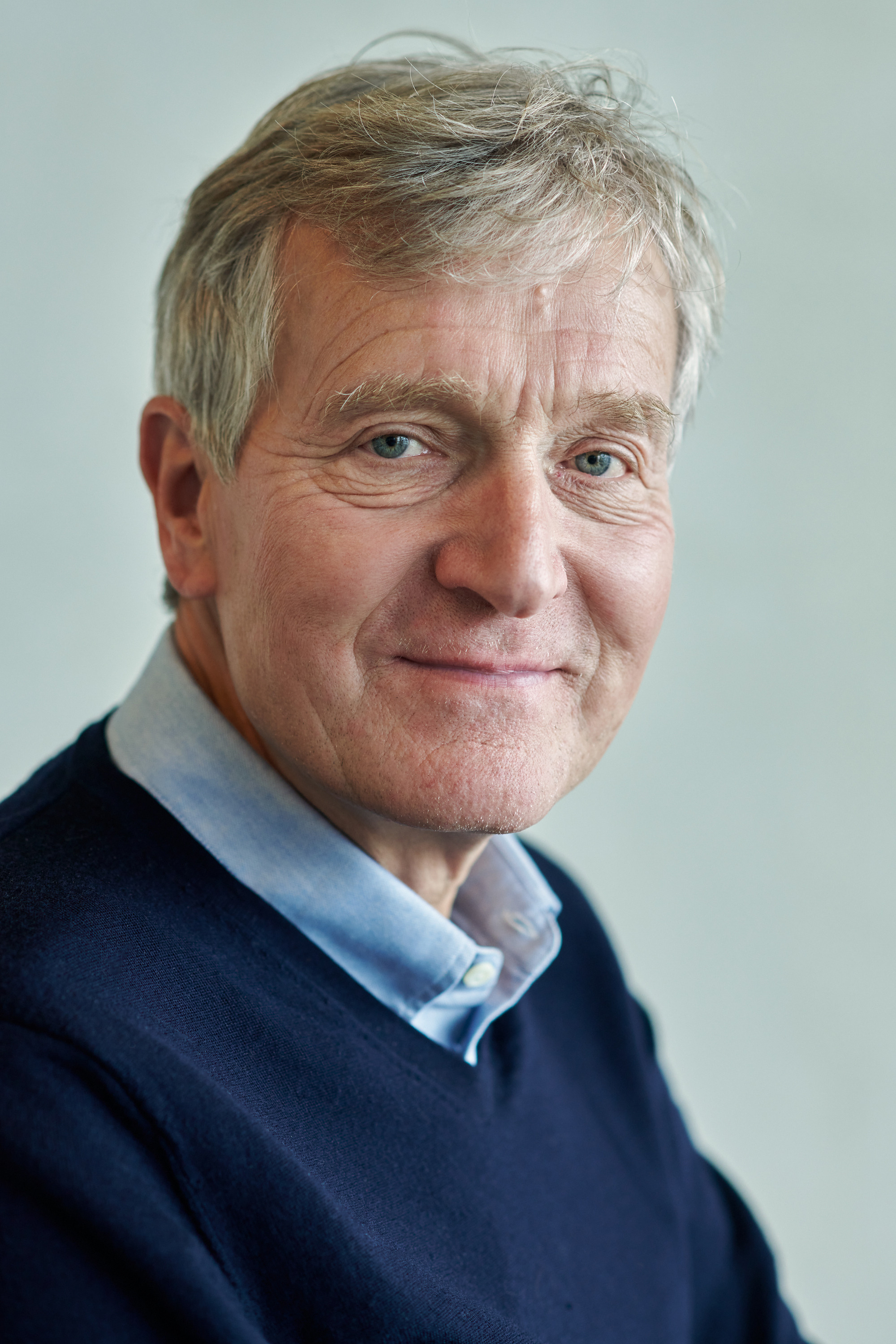 Headshot of founder company. Portrait Photographer in Brussels & Amsterdam — Victoria Ushkanova