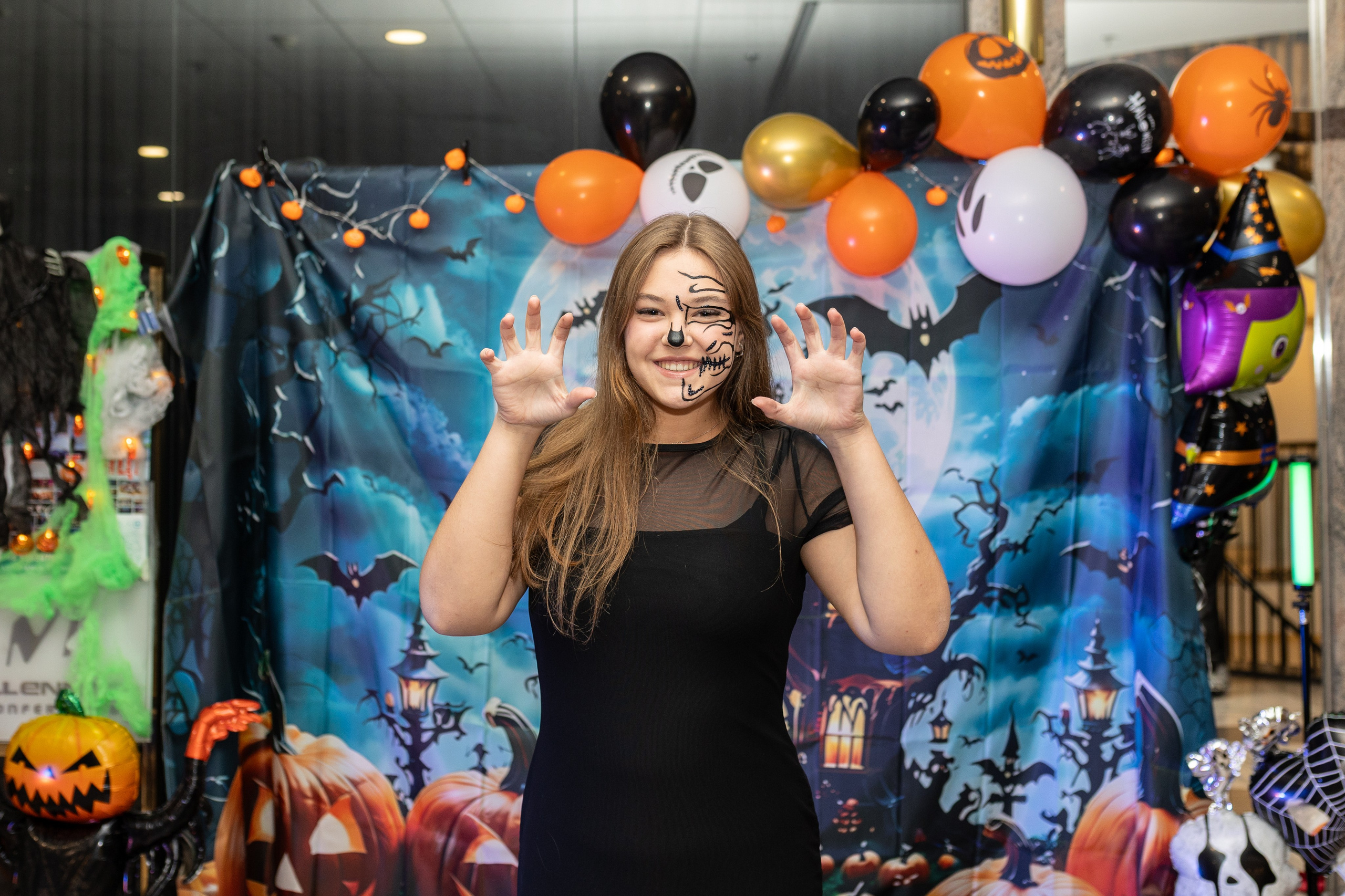 Leo dance studio Helloween 2025. Семейный и детский фотограф в Варшаве Мила Бобровская