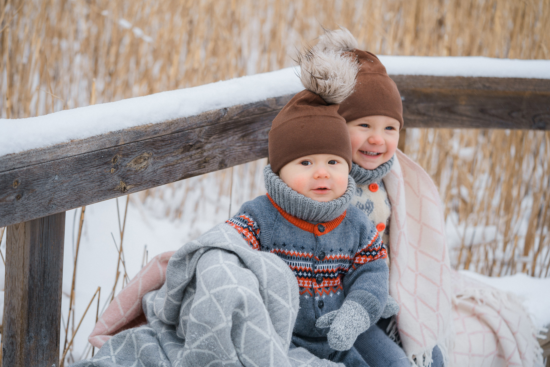 Perhekuvaus Espoon Laajalahden rannalla