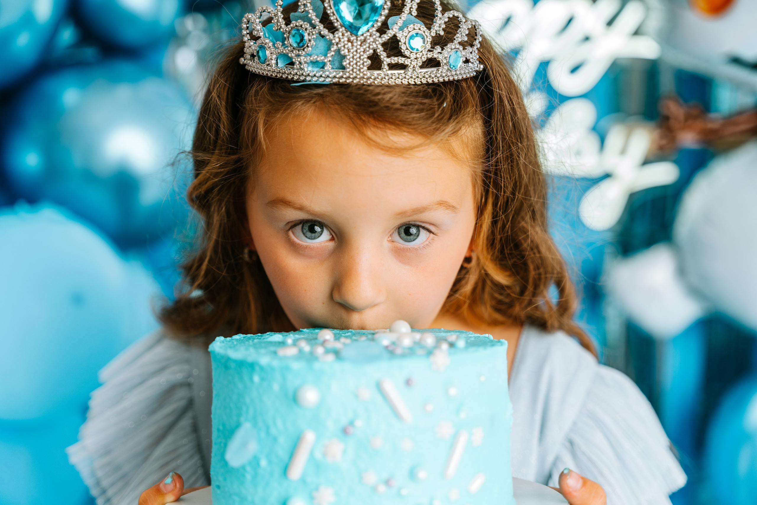 Smash cake. Svitlana Miahka fotografa a Genova