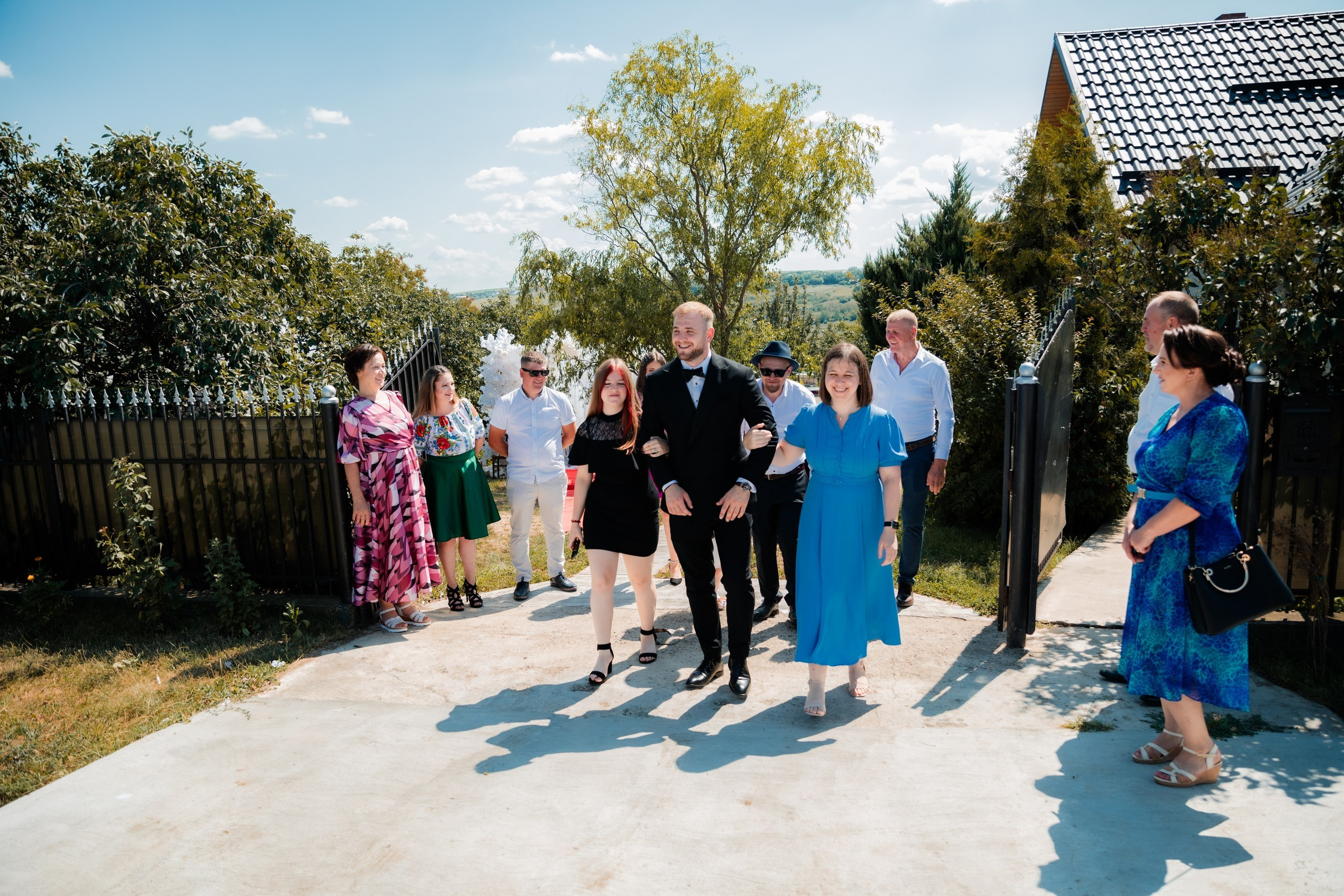 servicii foto. servicii foto Botoșani. servicii foto video Botoșani. fotograf nunta. fotograf evenimente. fotograf nunta Botoșani. Alin chirila. Alin chirila fotograf. Alinofotostudio.- Mire și mireasă – Sergiu & Liliana – ziua nunții, 2024  - Emoții în ziua nunții – Sergiu și Liliana  - Dansul mirilor – fotografie artistică nuntă 2024  - Sedinta foto romantică în natură – Sergiu & Liliana  - Rochia de mireasă și detalii de nuntă elegante