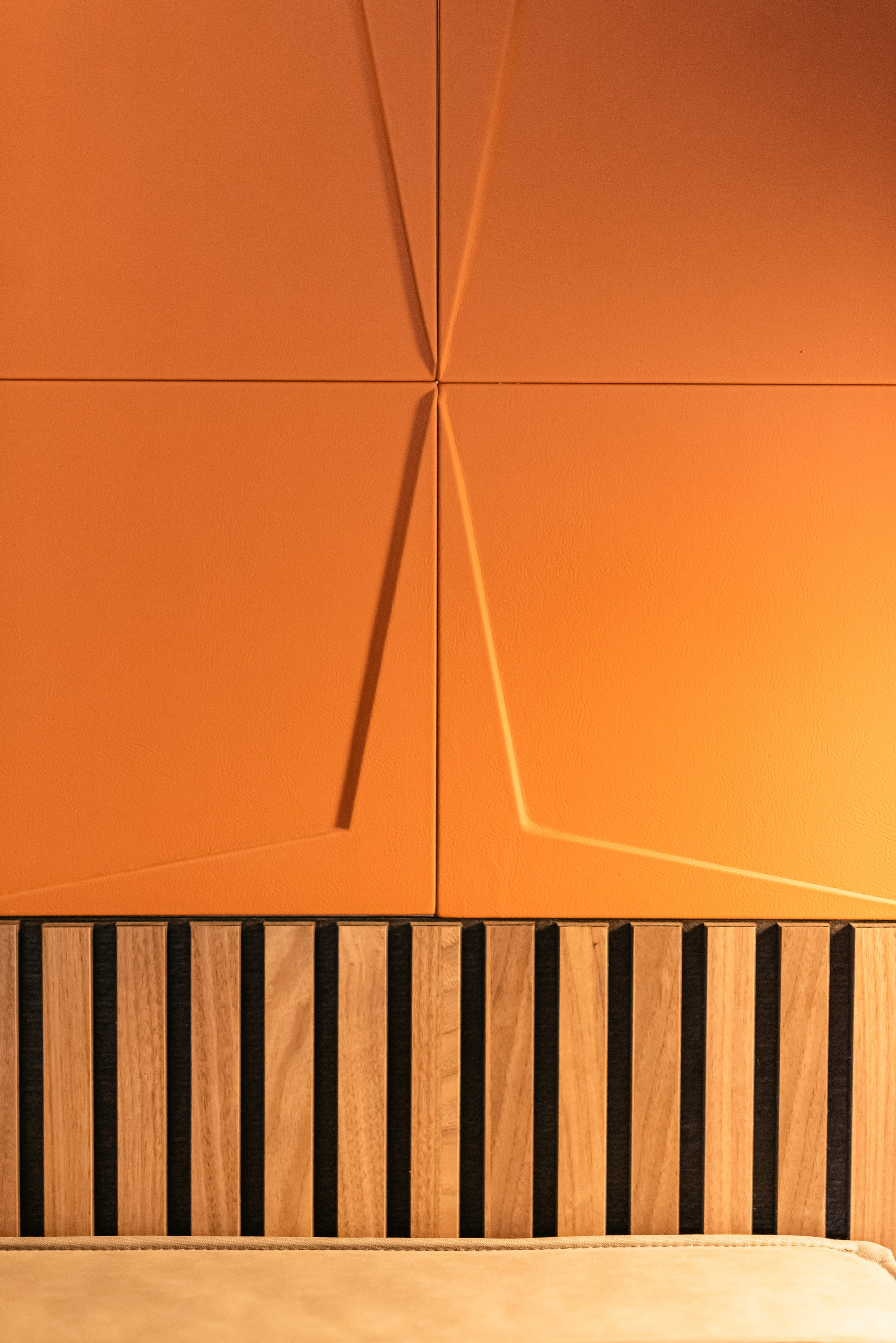 Les Amoureuses bar a vin. Ksenia Marchand/ Lifestyle photographer in Paris