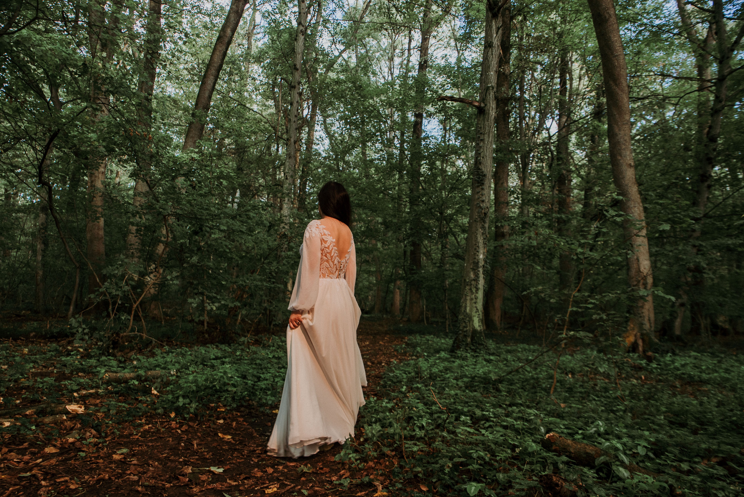 Pădurea Băneasa. Wedding photographer from Bucharest Eugen Elisei