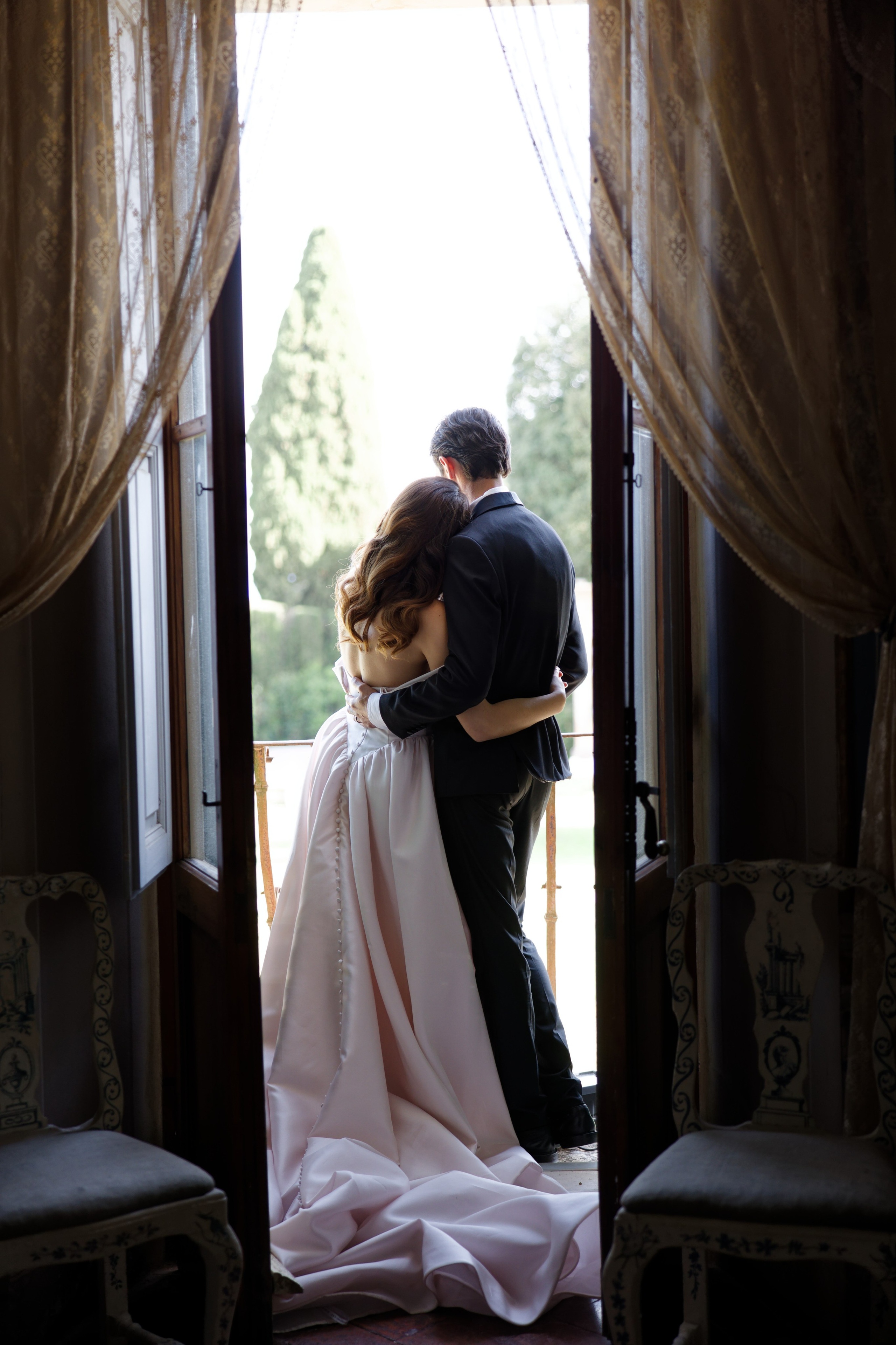 Wedding editorial at Villa di Geggiano, Tuscany, Italy