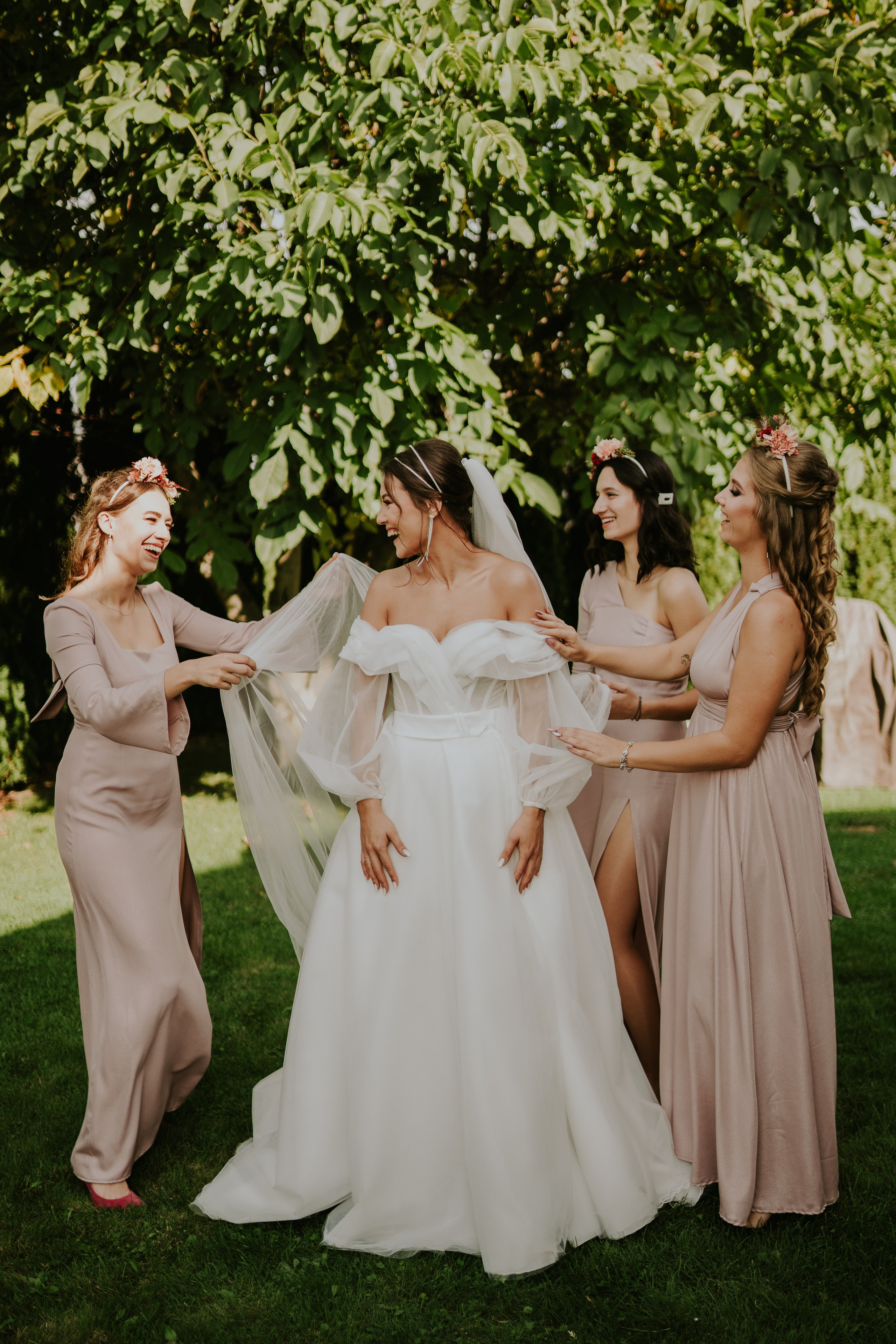 Sala Koralowa w Jaworzu: Opowieść o ślubie Nikoli i Kacpra. Karkowskafoto - fotografia miłości