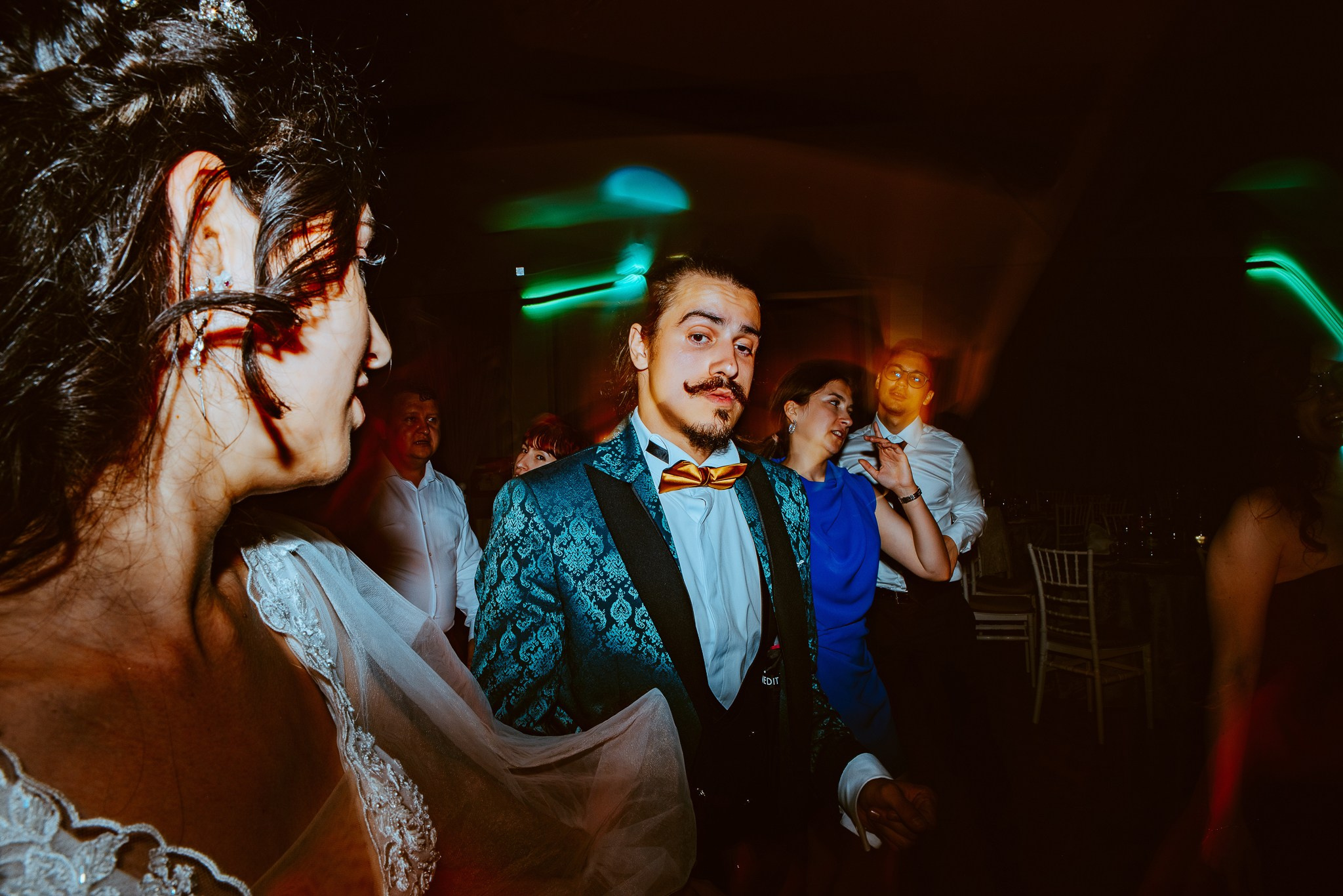 Radu si Diana. Wedding photographer and videographer
