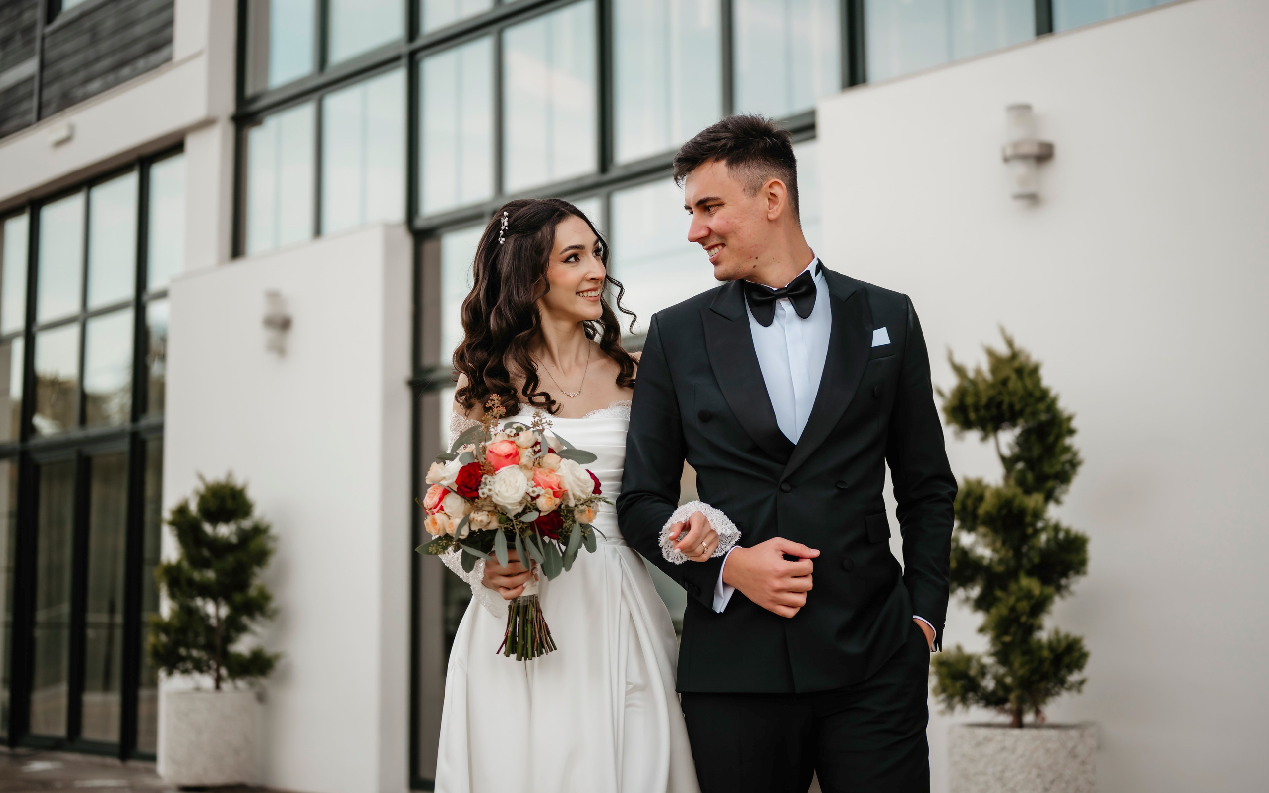 🤎 I o a n a  & D a n i e l — Wedding Day Preview. Wedding & Family Photographer