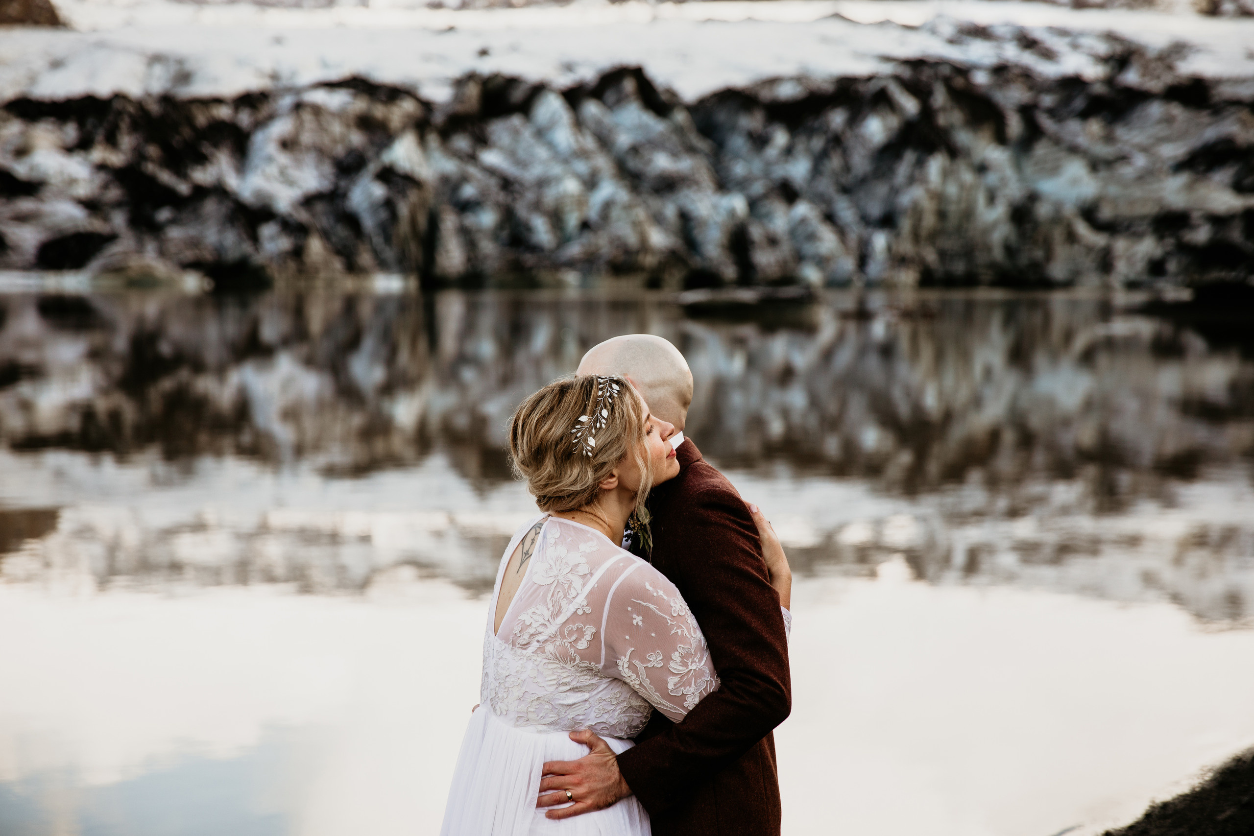 elopement at the glacier Iceland