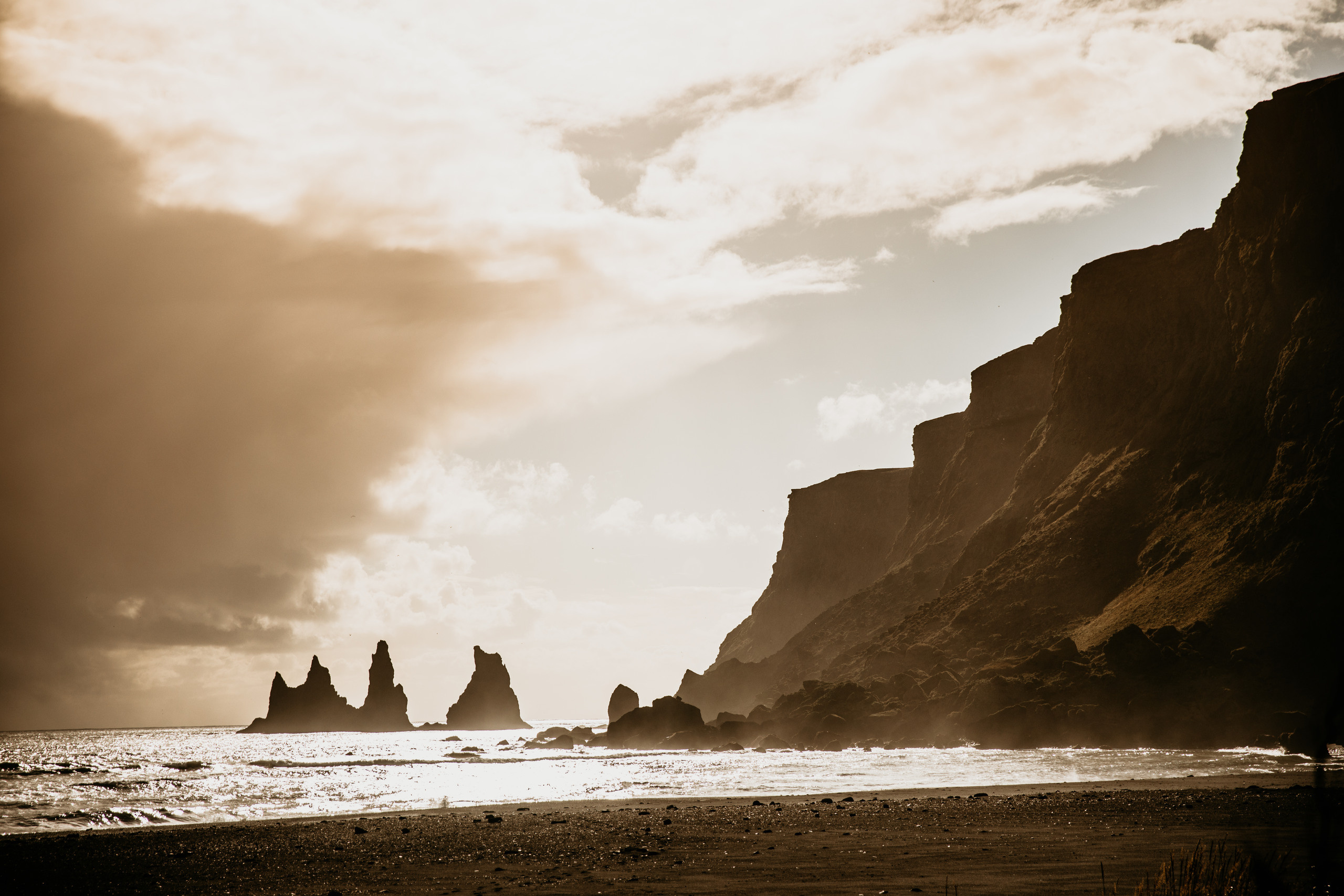Covid Elopement in South Iceland. Iceland elopement photo and video | Nikolaichik Photo