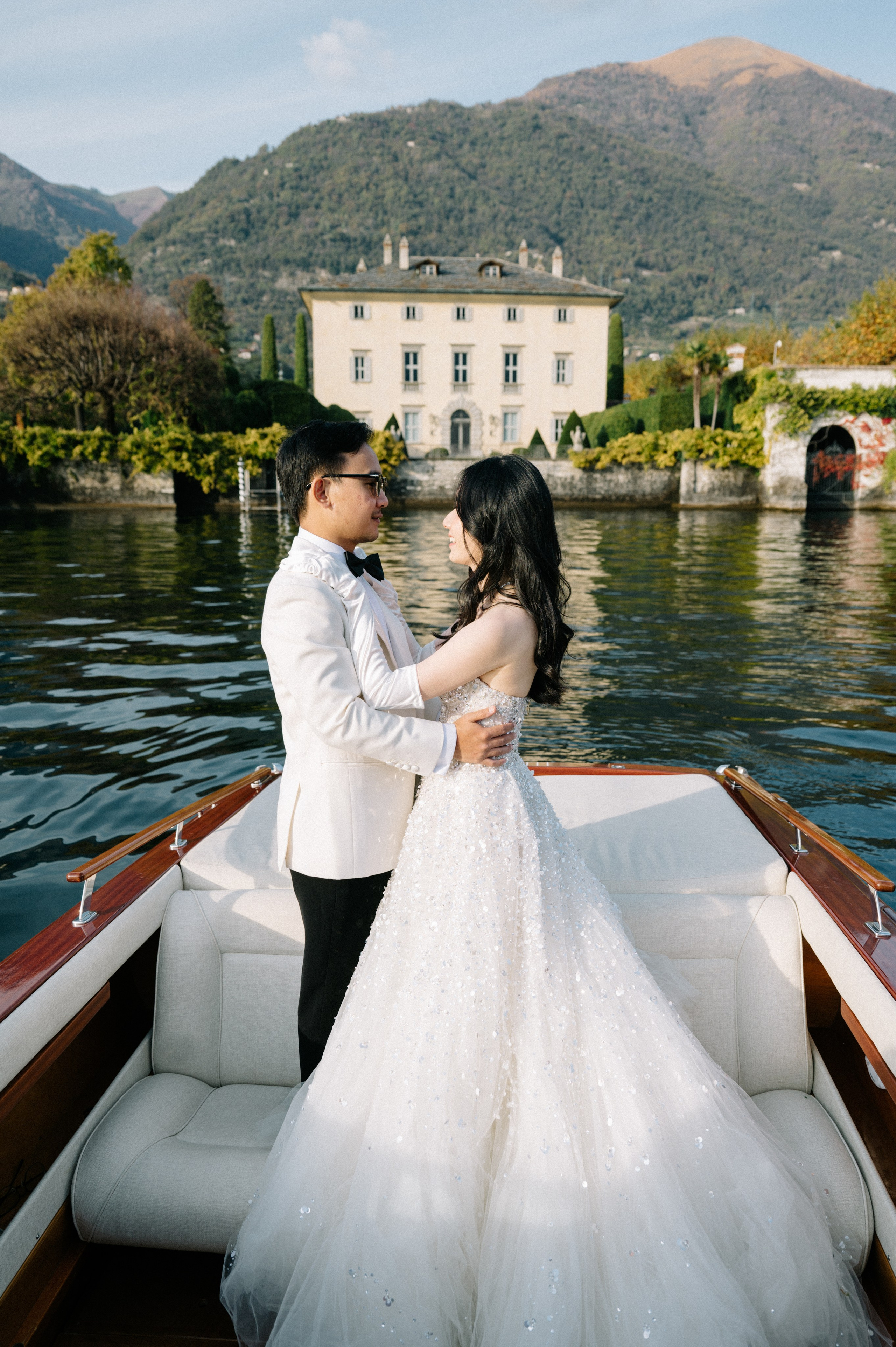 Lake Como. Lake Como Photographer — Proposal | Wedding | Elopement