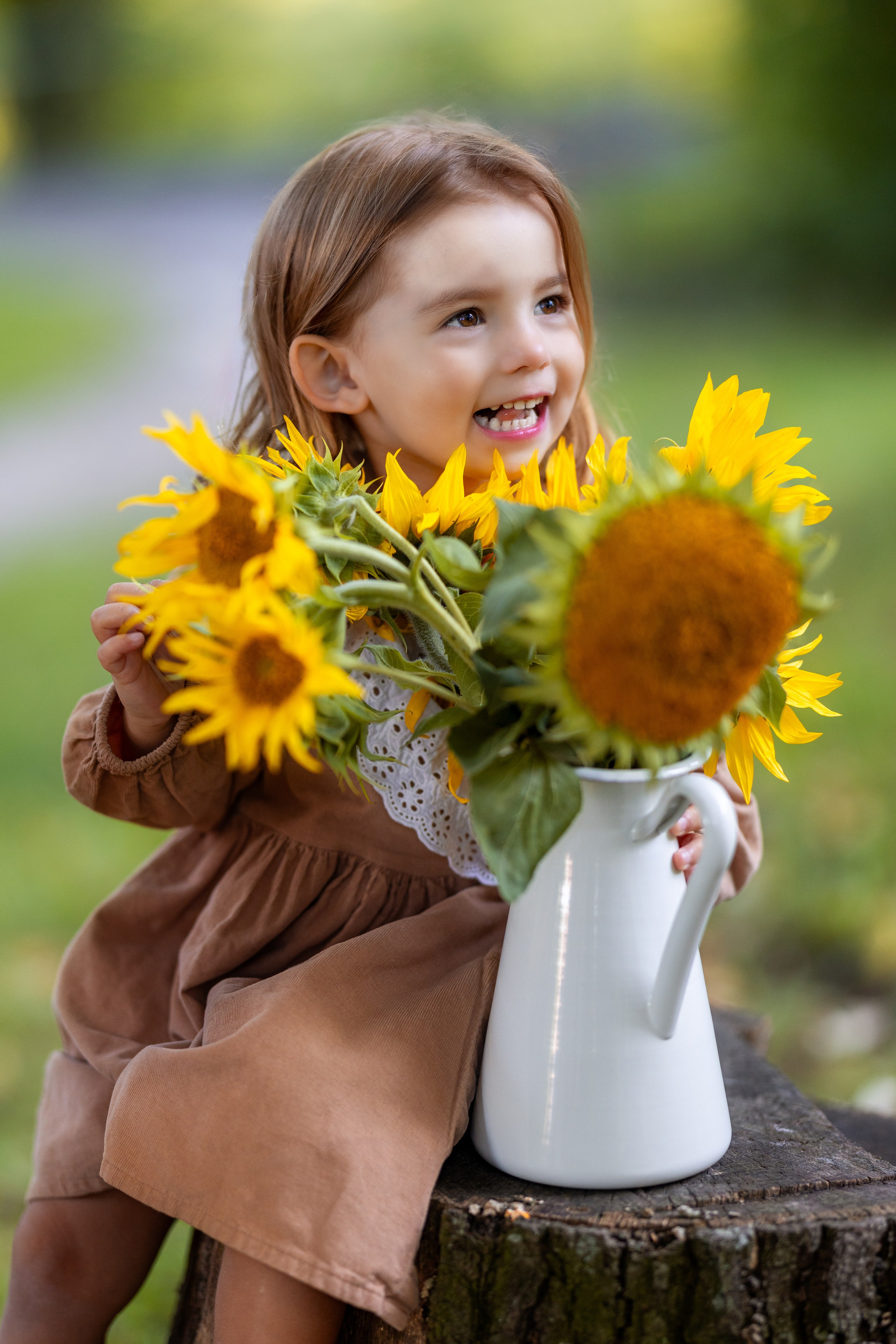 Family Photoshoot in Dresden – Natural & Warm Moments