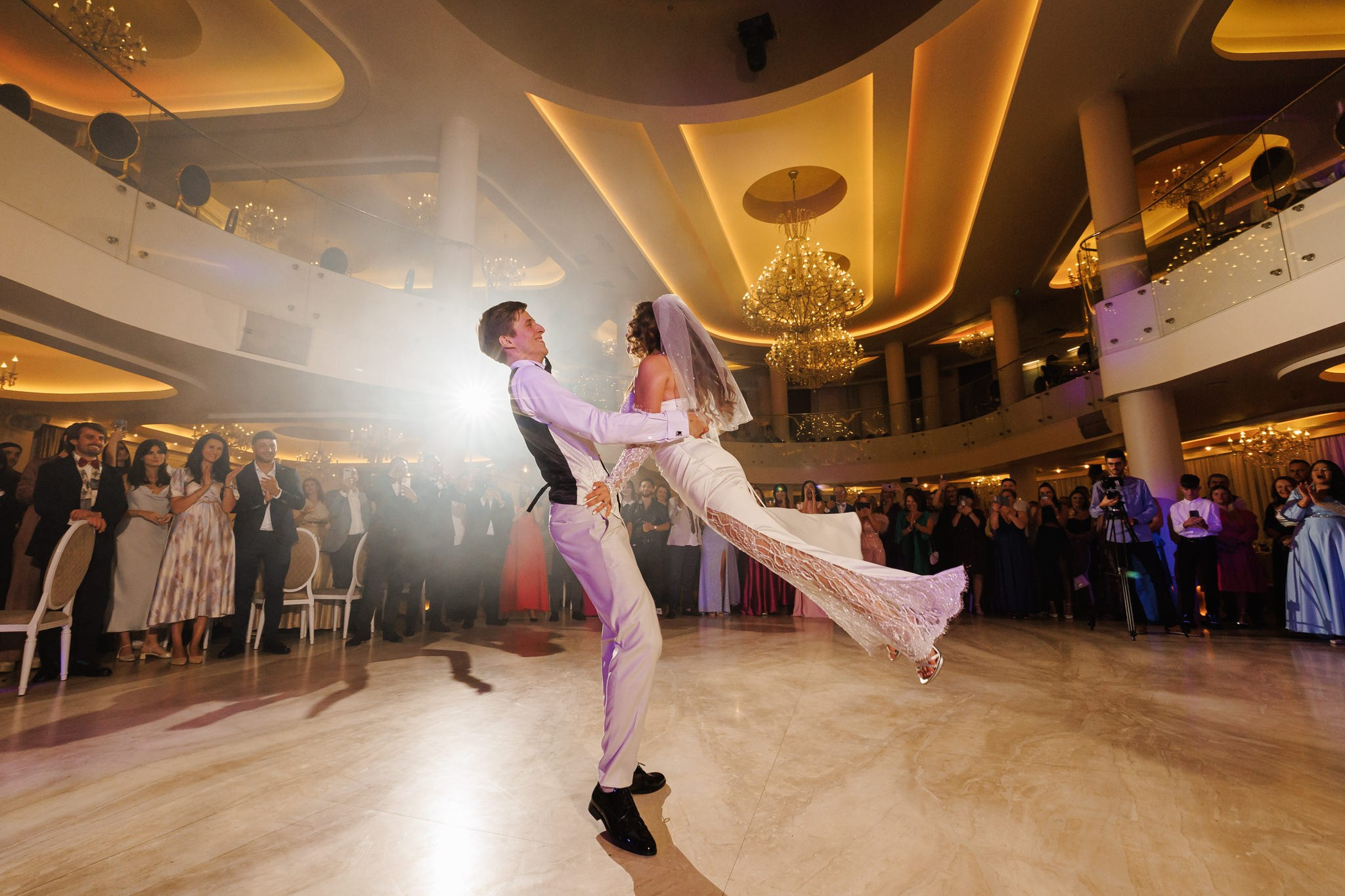Nunta Sandra si Andrei | Fotograf nunta Bucuresti | Militari Ballroom. Fotograf nunta Bucuresti - Manu Ivanciu