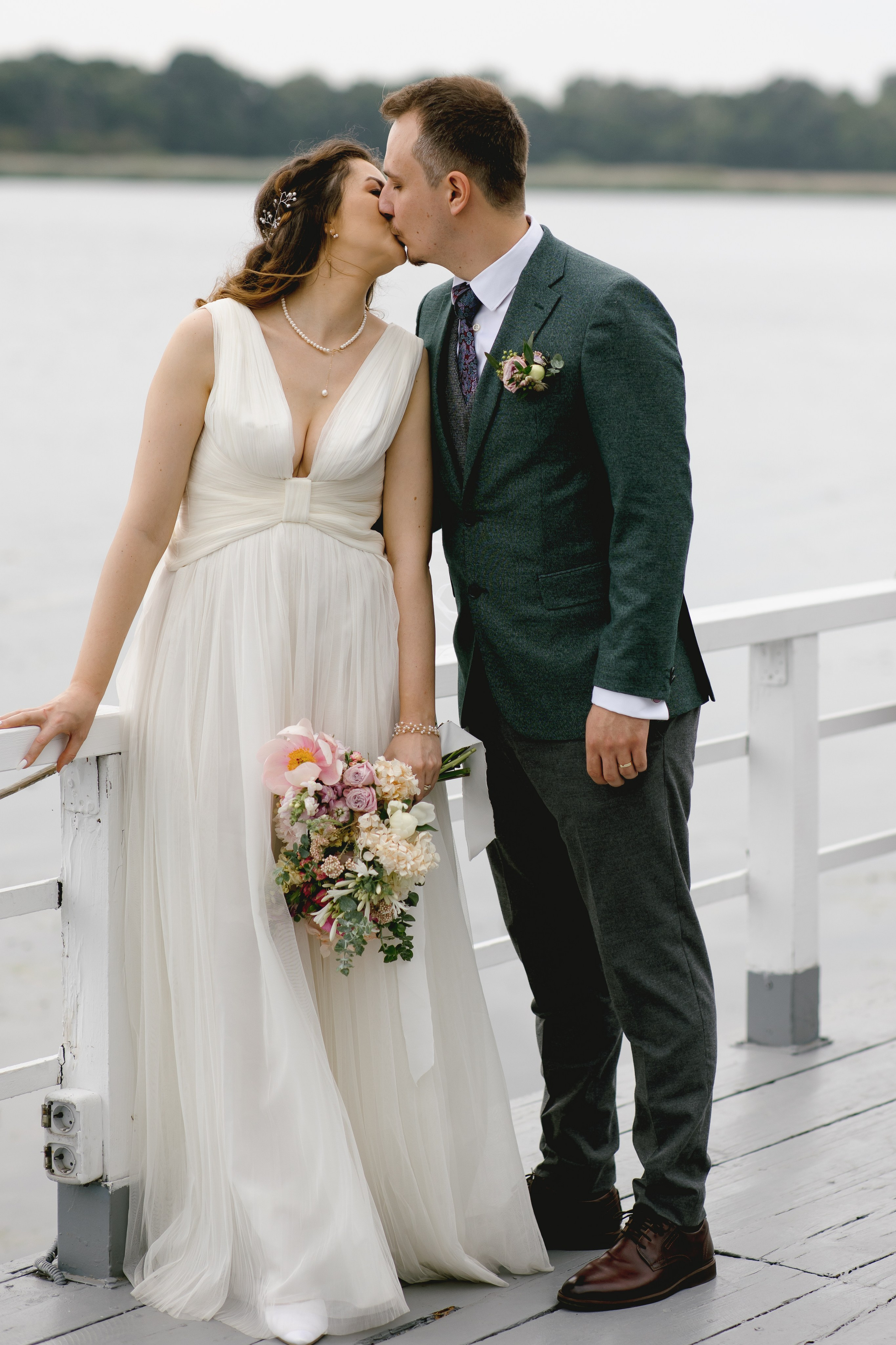 Nuntă de poveste la Cernica: Malina și Alex își spun „DA” înconjurați. MDimaFotoStudio. Fotograf de nuntă, evenimente private și de familie