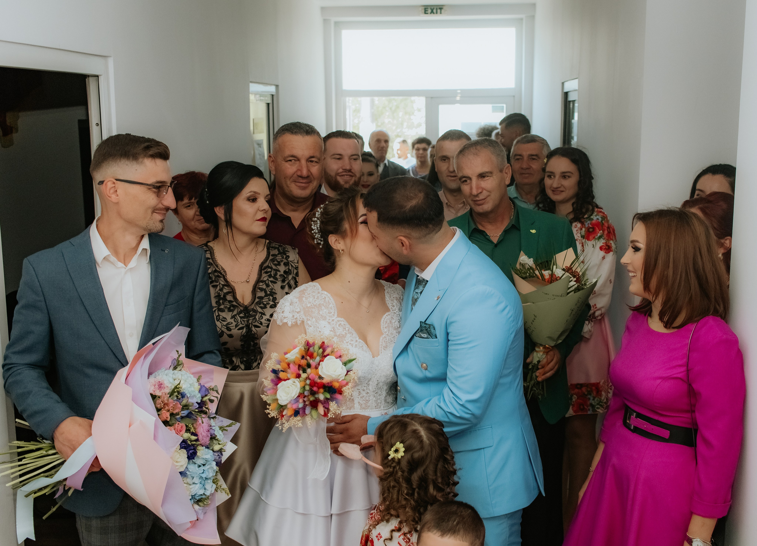 Ramona & Sebi. Fotograf si videograf — evenimente si studio