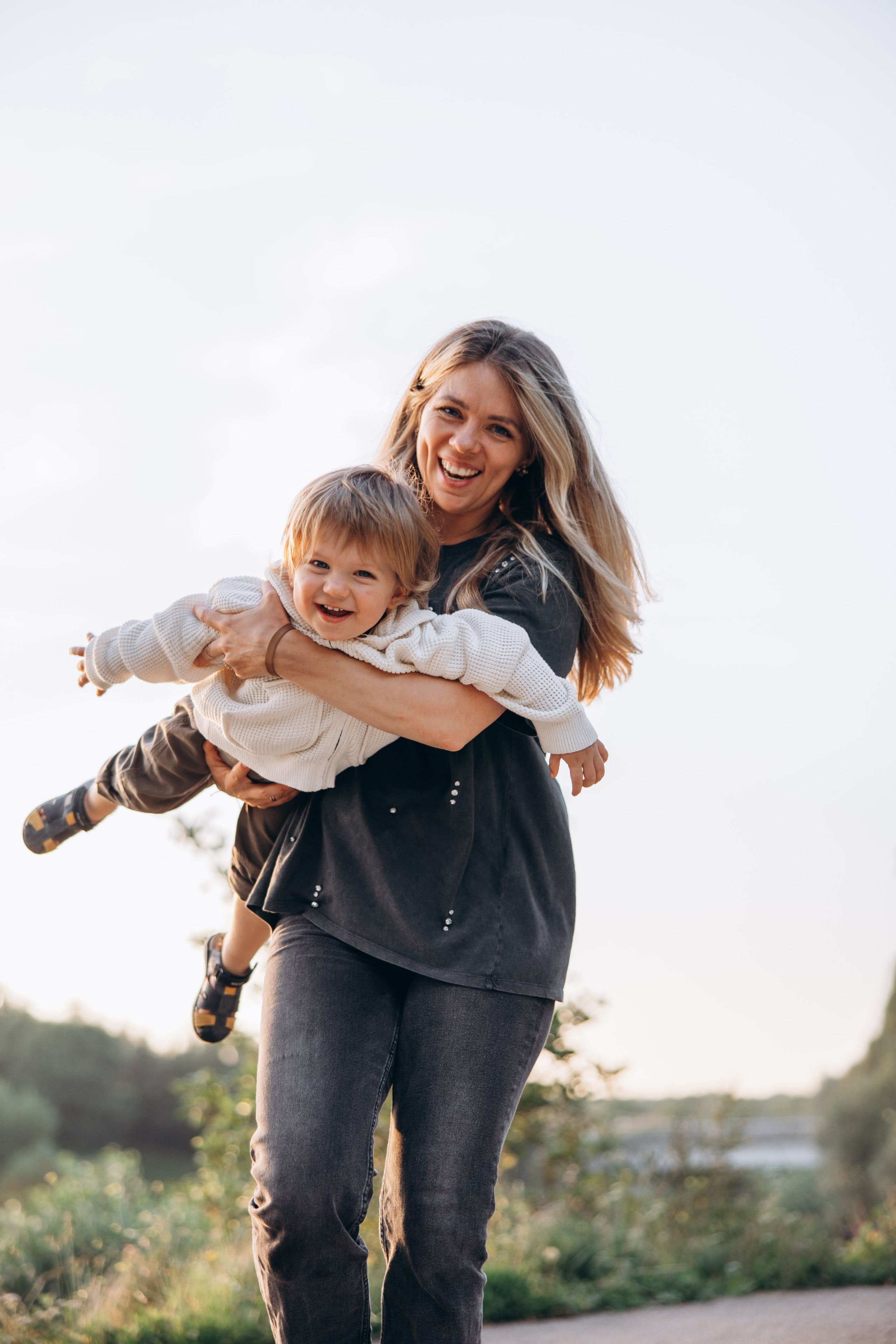 Maksim with parents (Queen Elizabeth Olympic park). Anastasia Klink, Photographer in London