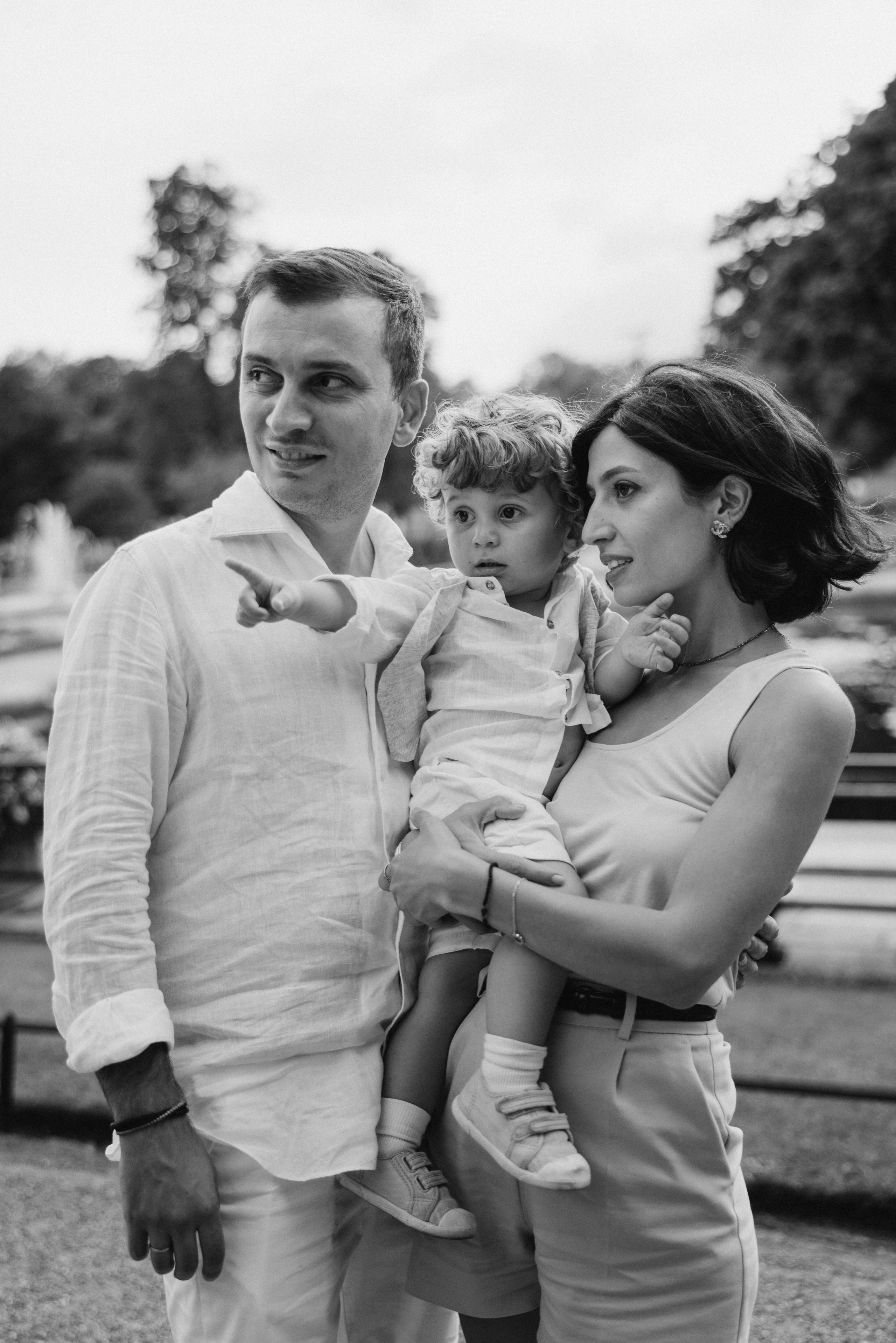 Valerik with parents (Hyde park). Anastasia Klink, Photographer in London