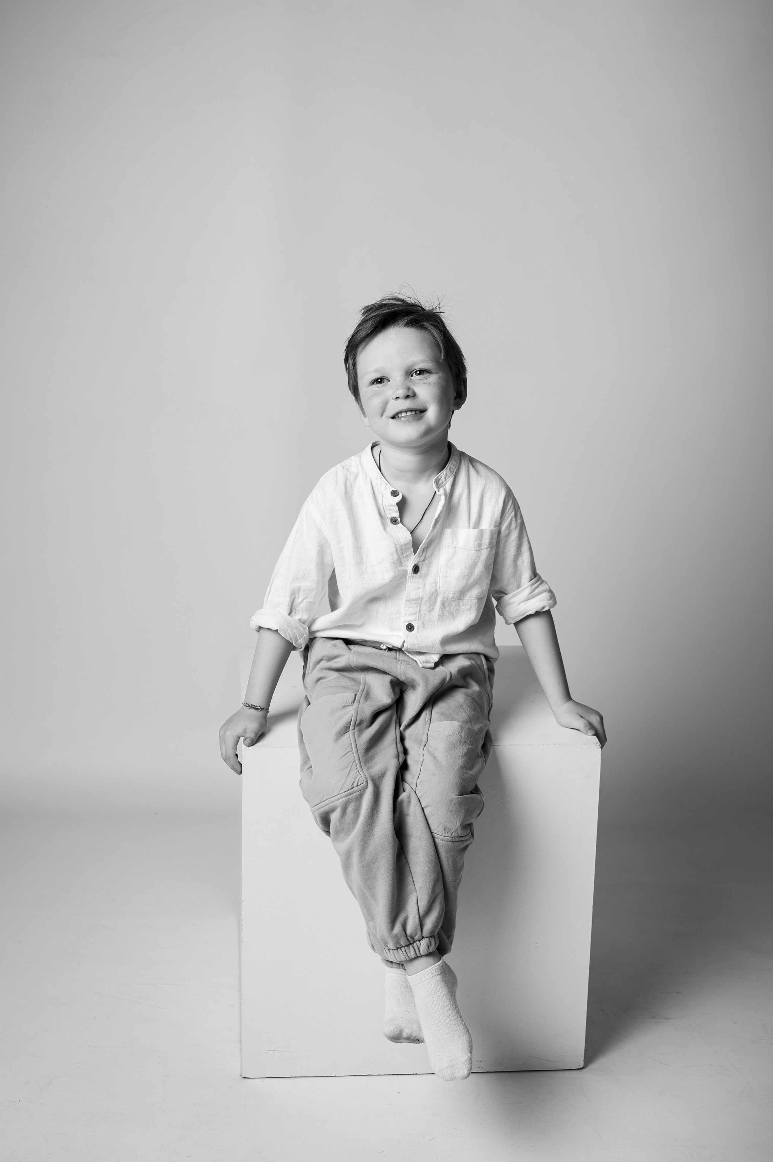 KIDS STUDIO. Family, children, portrait, and event photography in Thessaloniki
